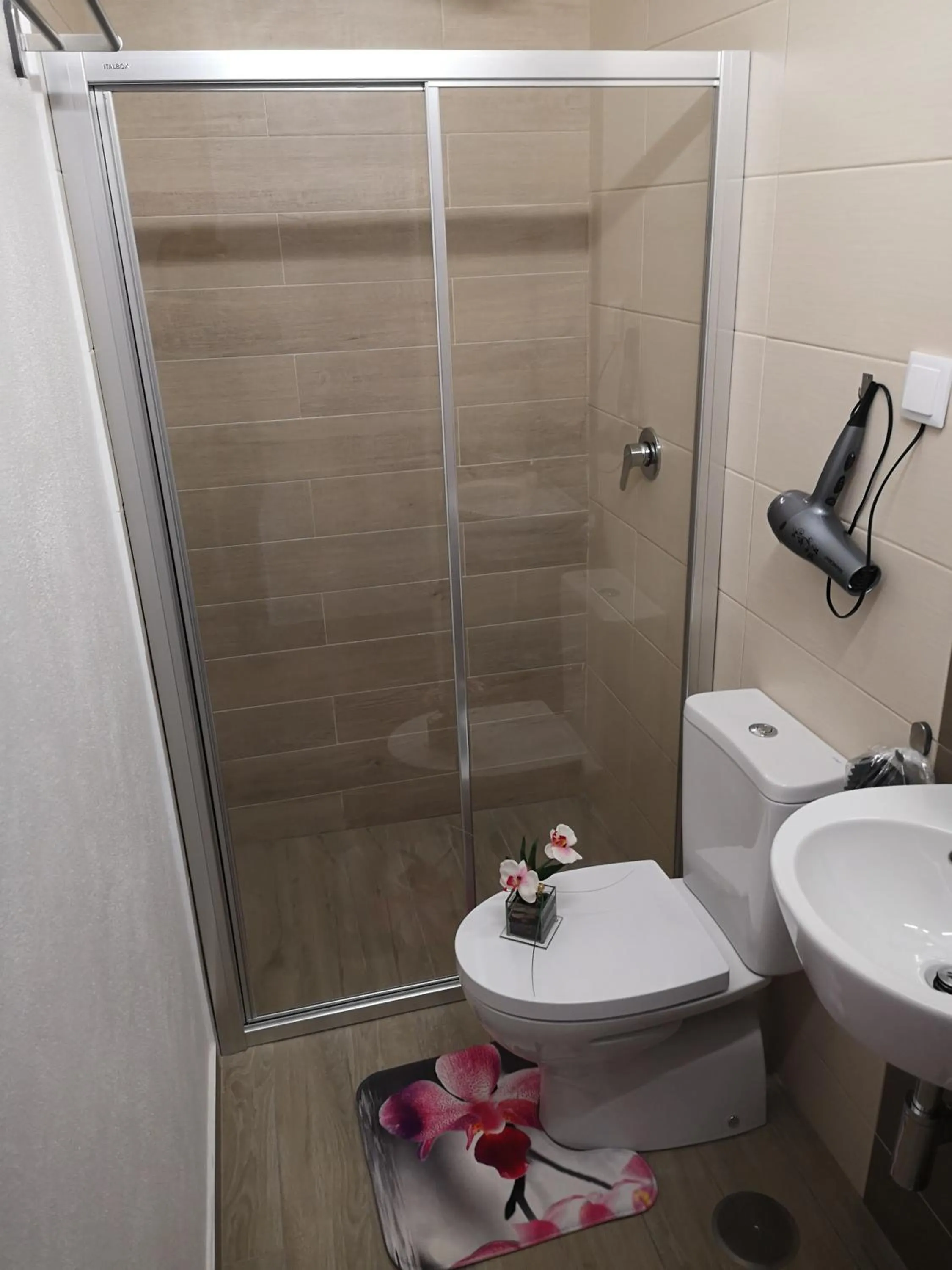 Sensations Guesthouse