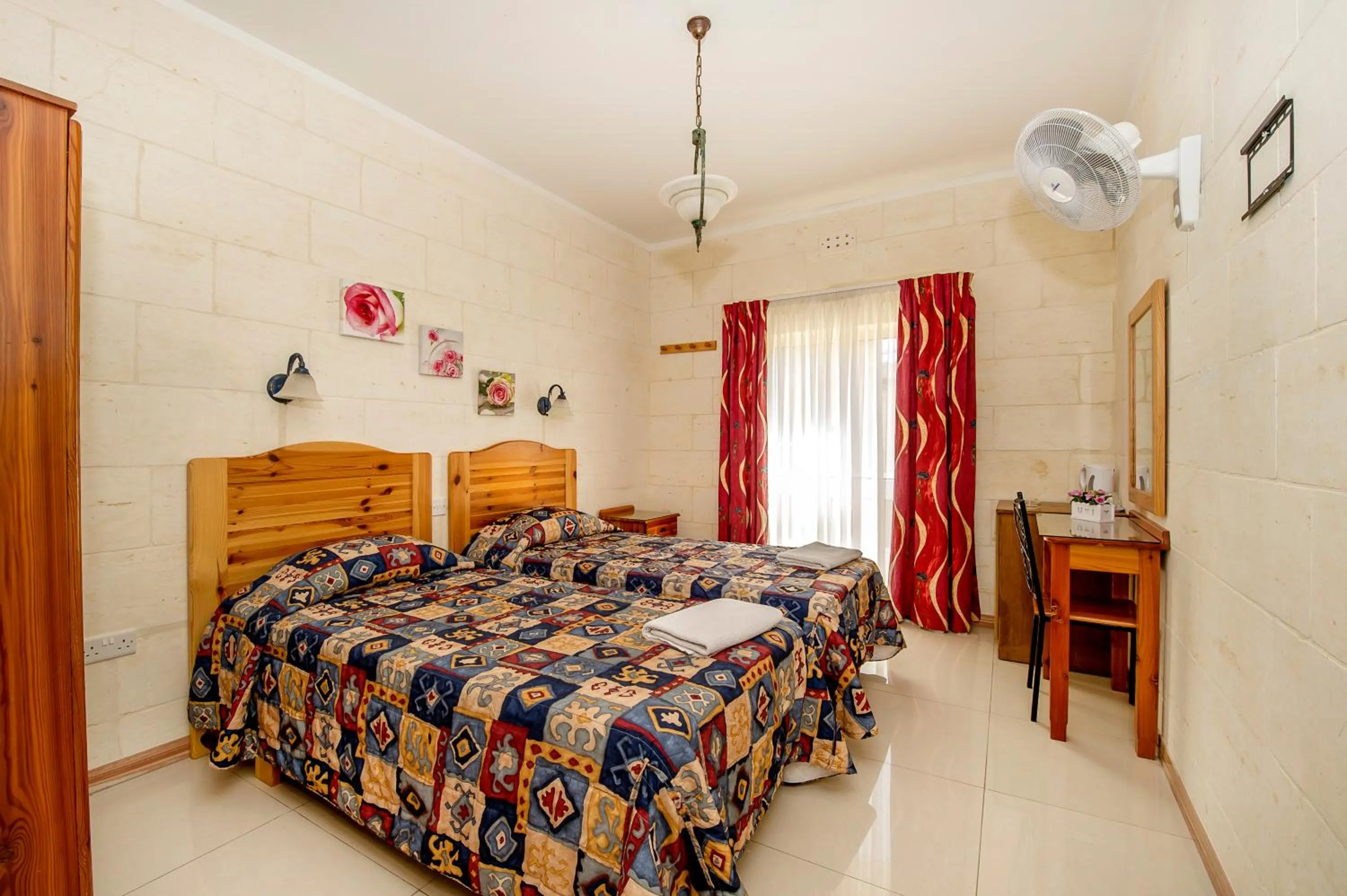 Bed in Lantern Guest House