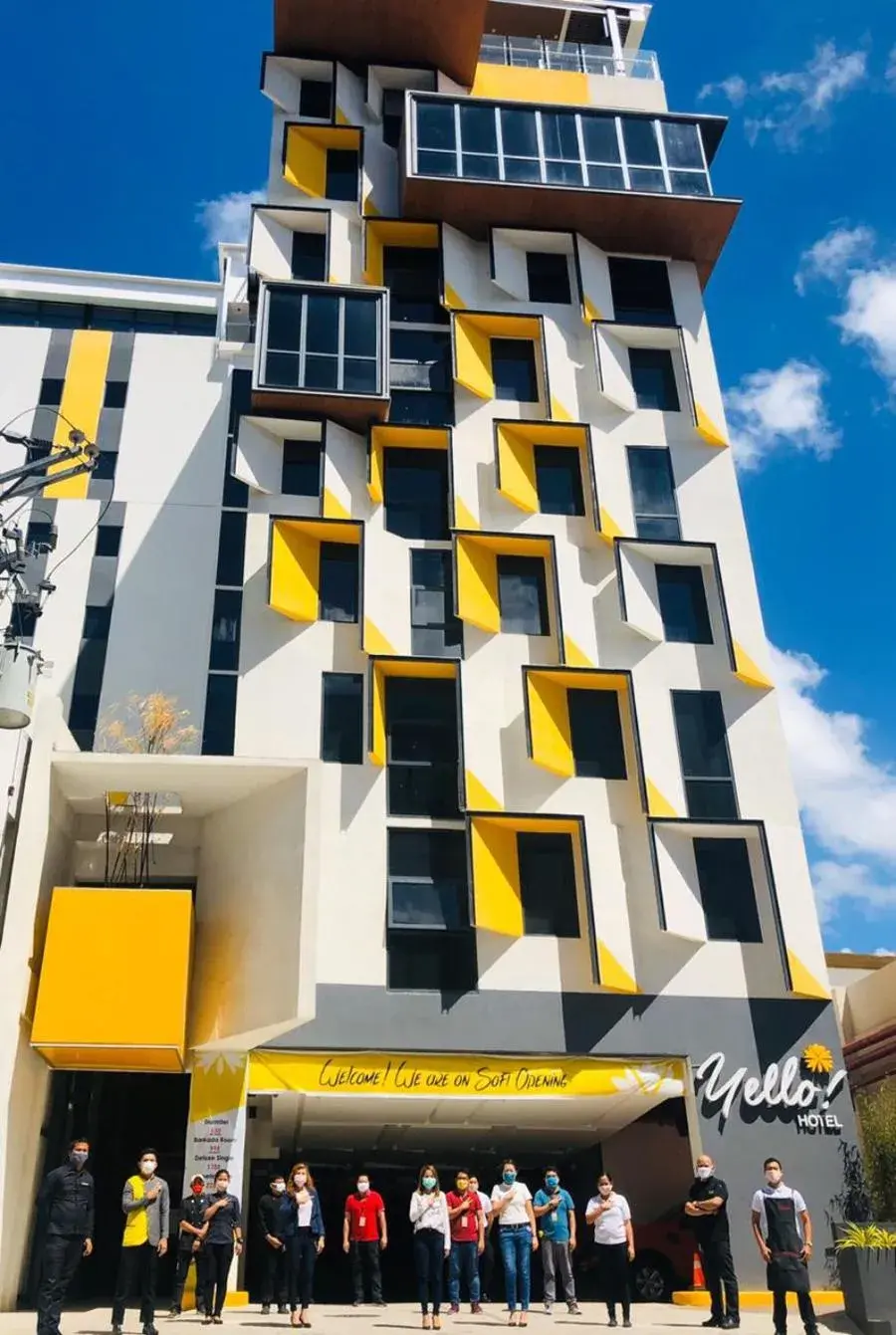 Property building in Yello! Hotel Property building in Yello! Hotel