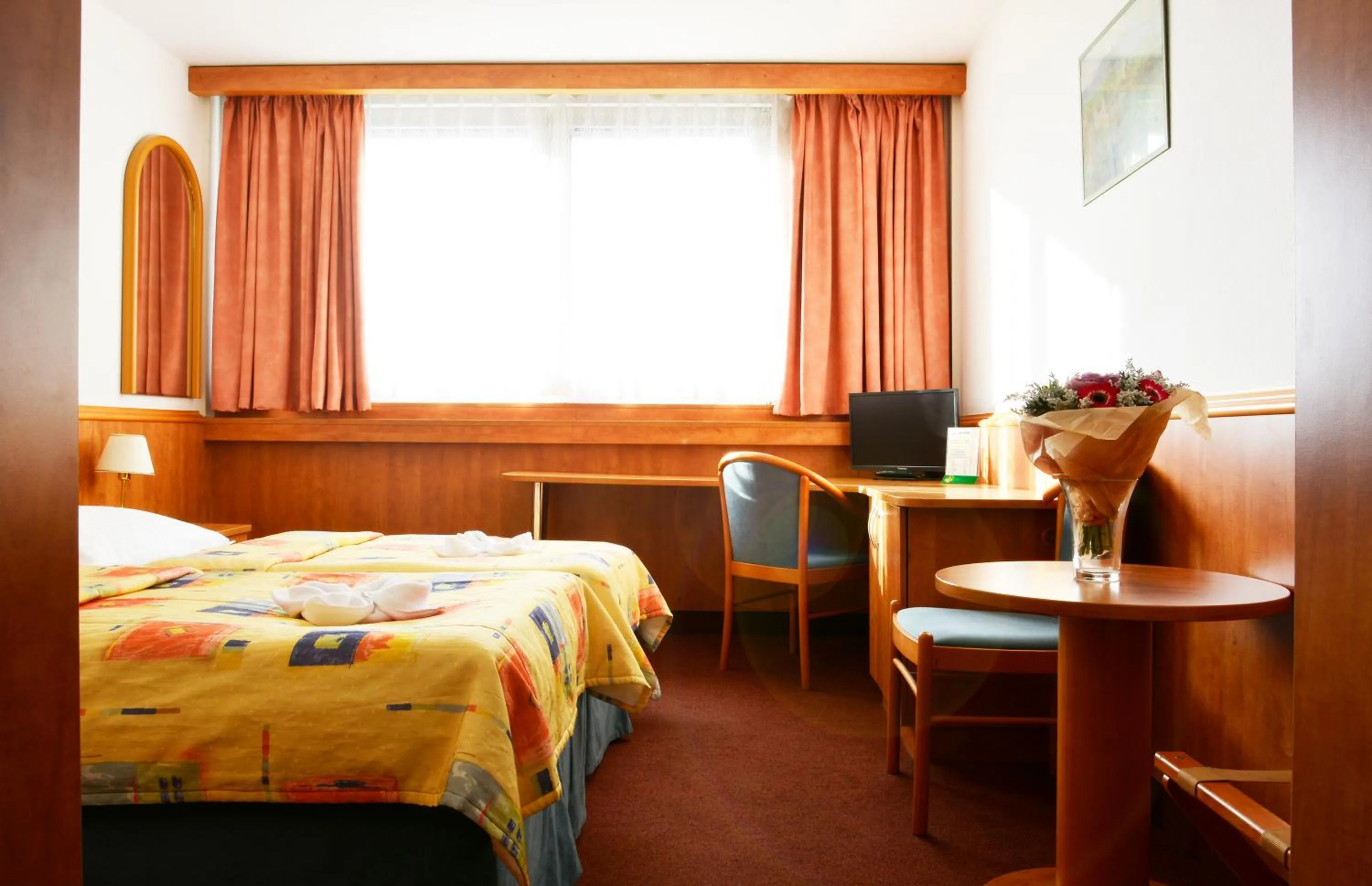 Seating area, Bed in Hotel Olympik