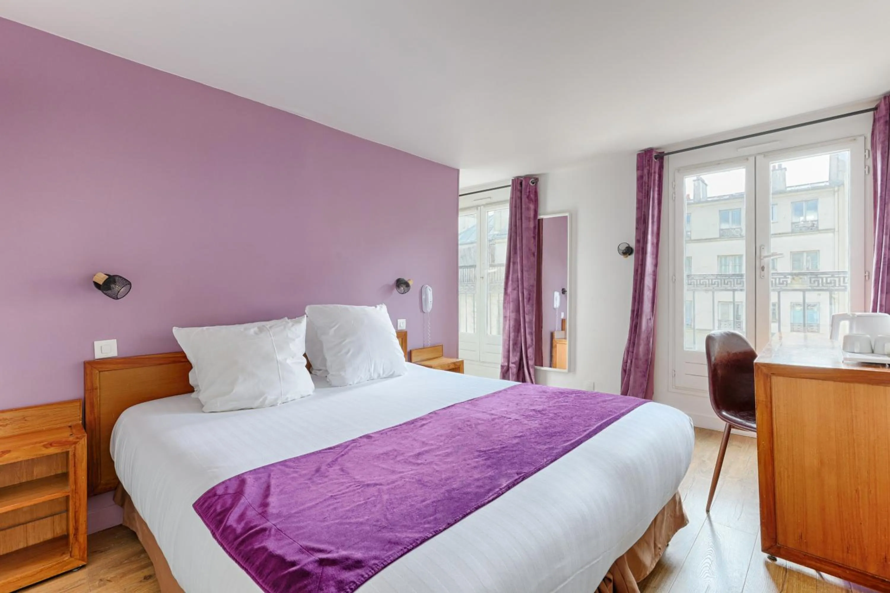 Bed in Hôtel Du Leman