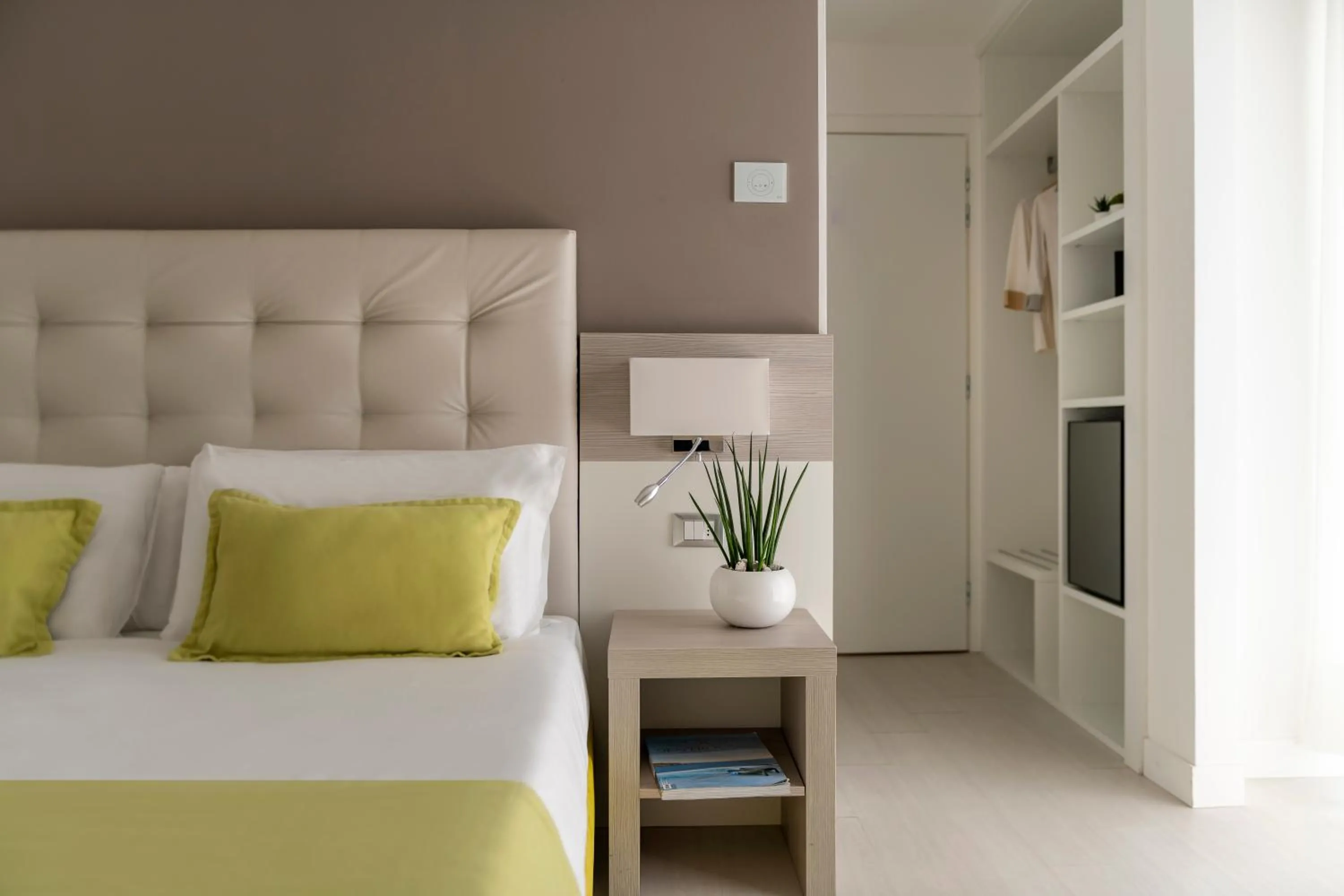 Bedroom, Bed in Hotel Delle Rose