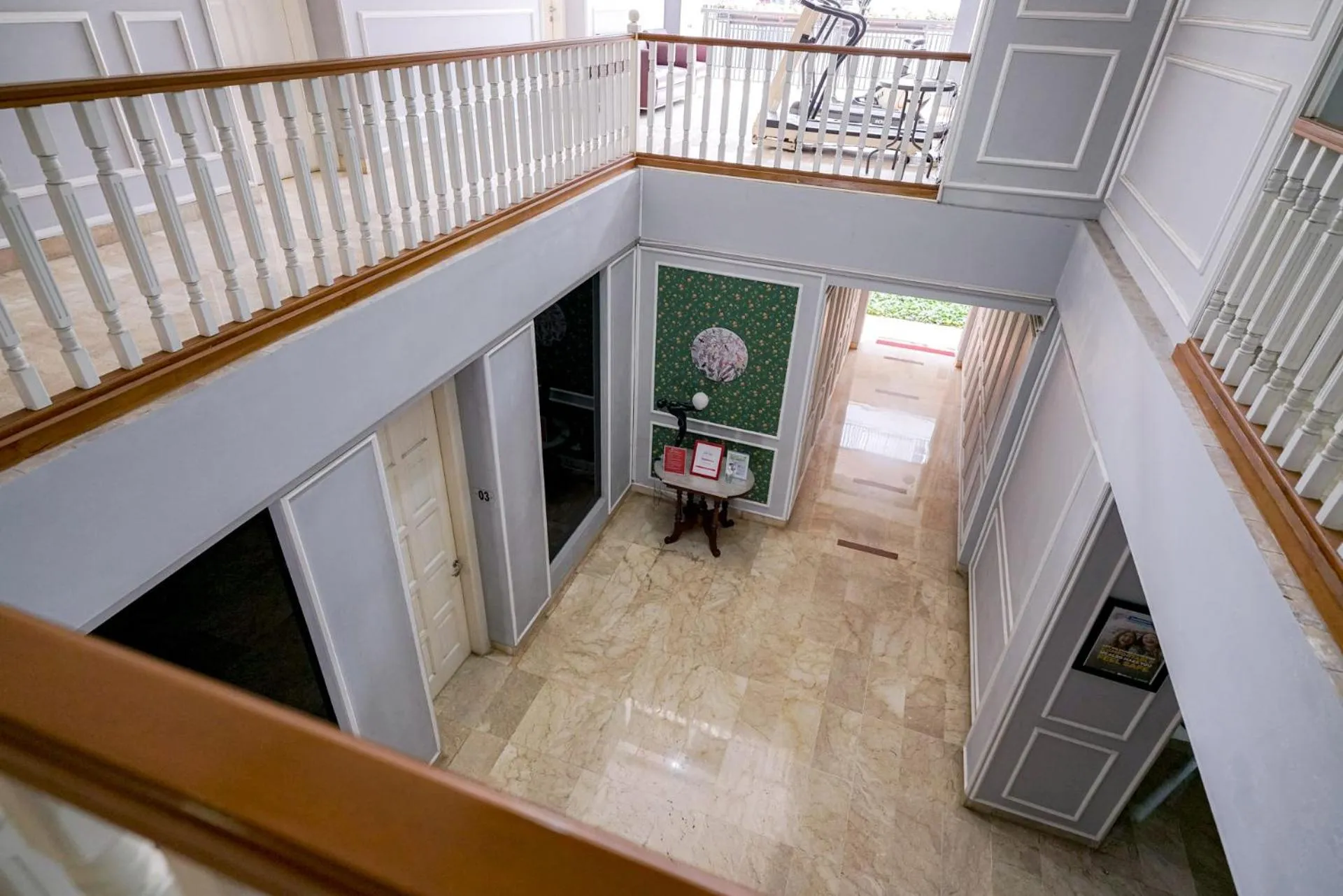 Property building in RedDoorz Premium near RS Pondok Indah