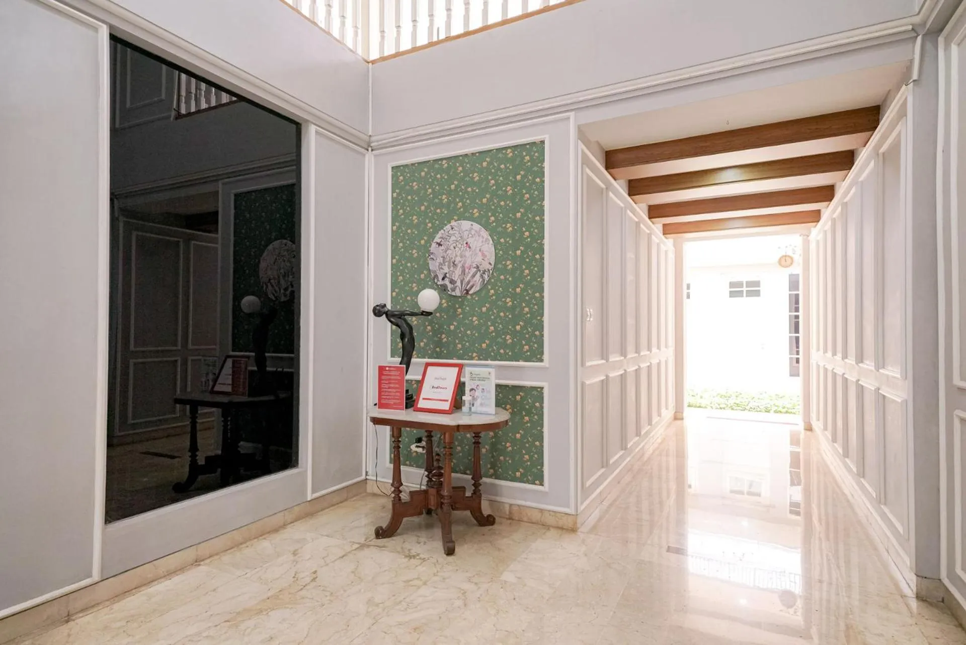 Property building in RedDoorz Premium near RS Pondok Indah