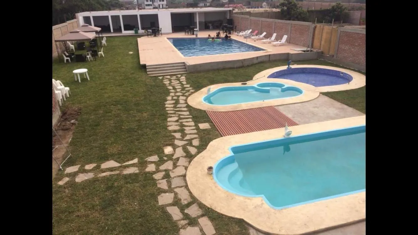 Swimming pool in Los Cuchimilcos Chancay
