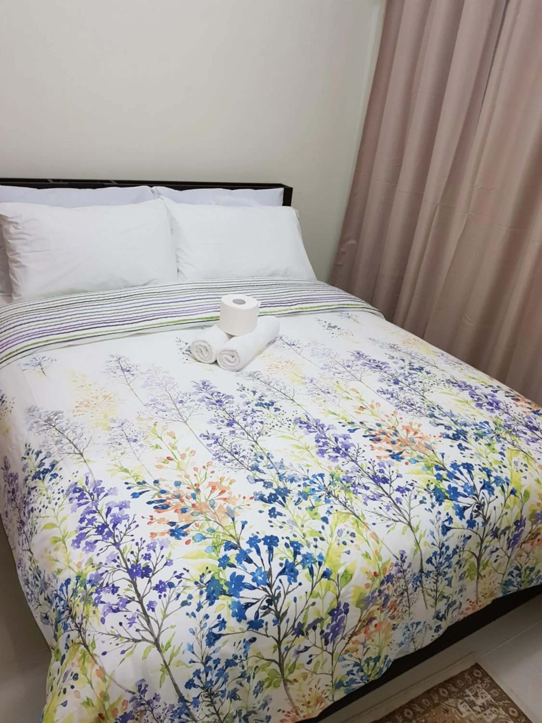 Bed in The Perfect Getaway