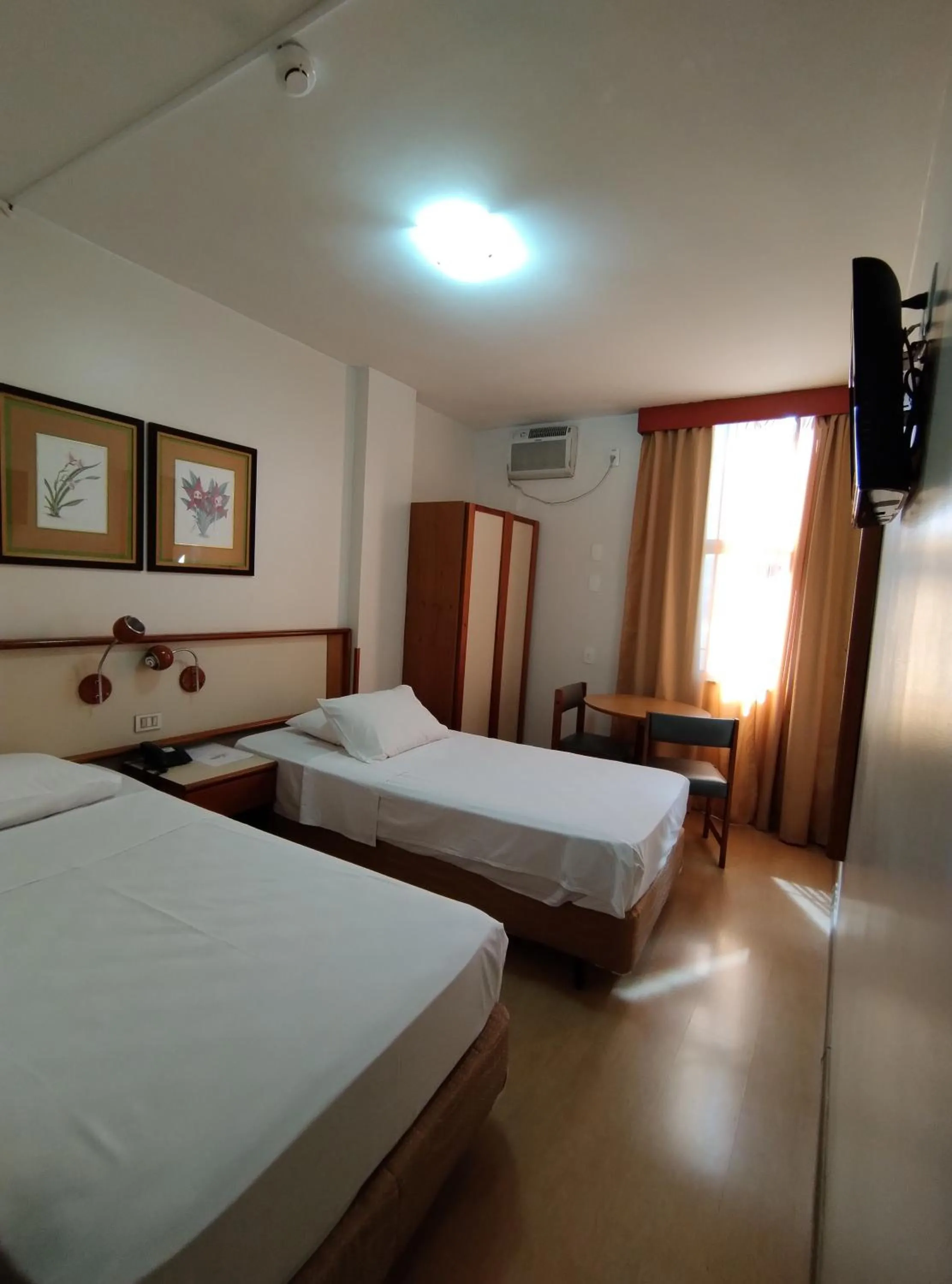 air conditioner, Bed in César Inn Juiz de Fora Hotel