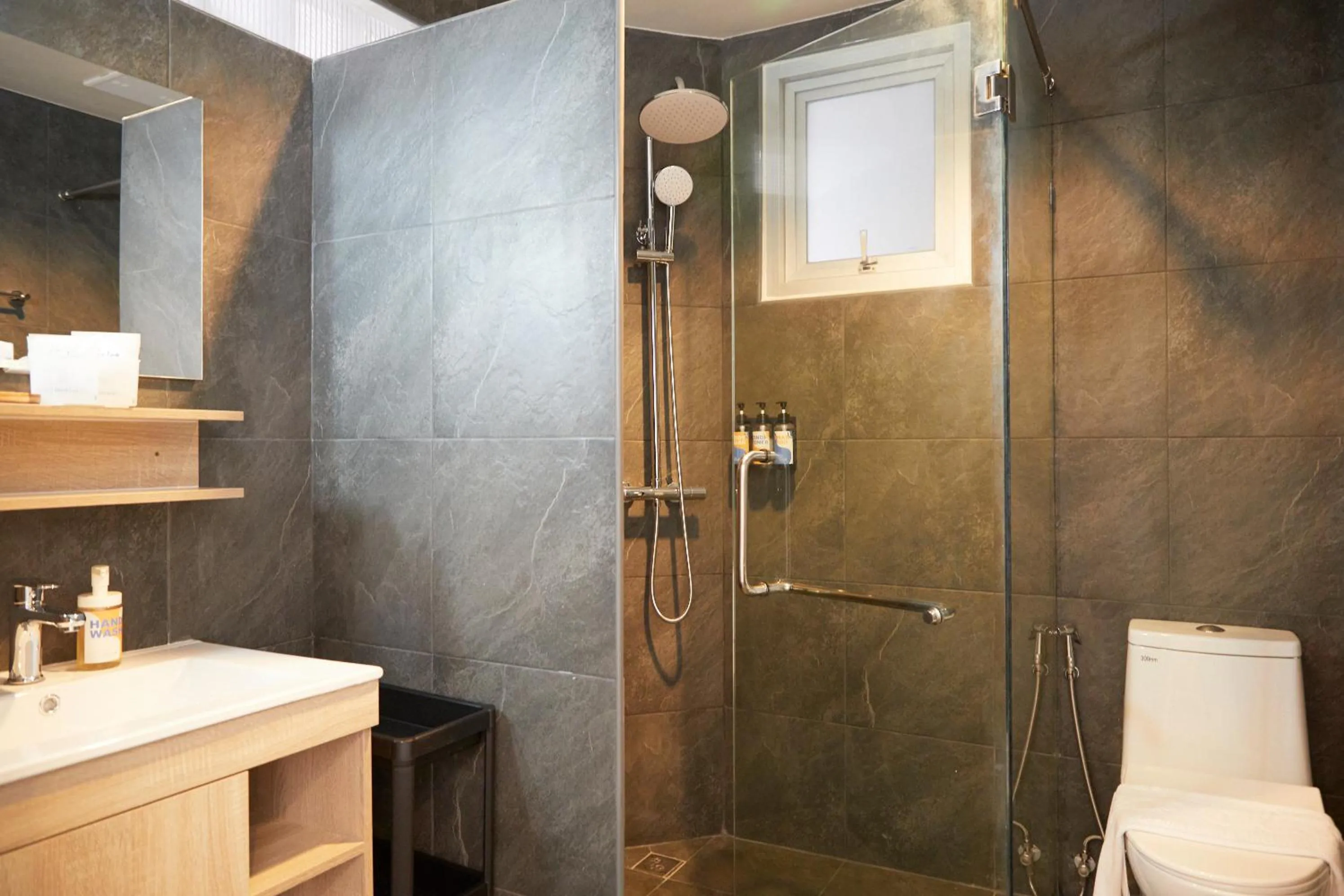 Shower in The Leela Resort & Spa Pattaya