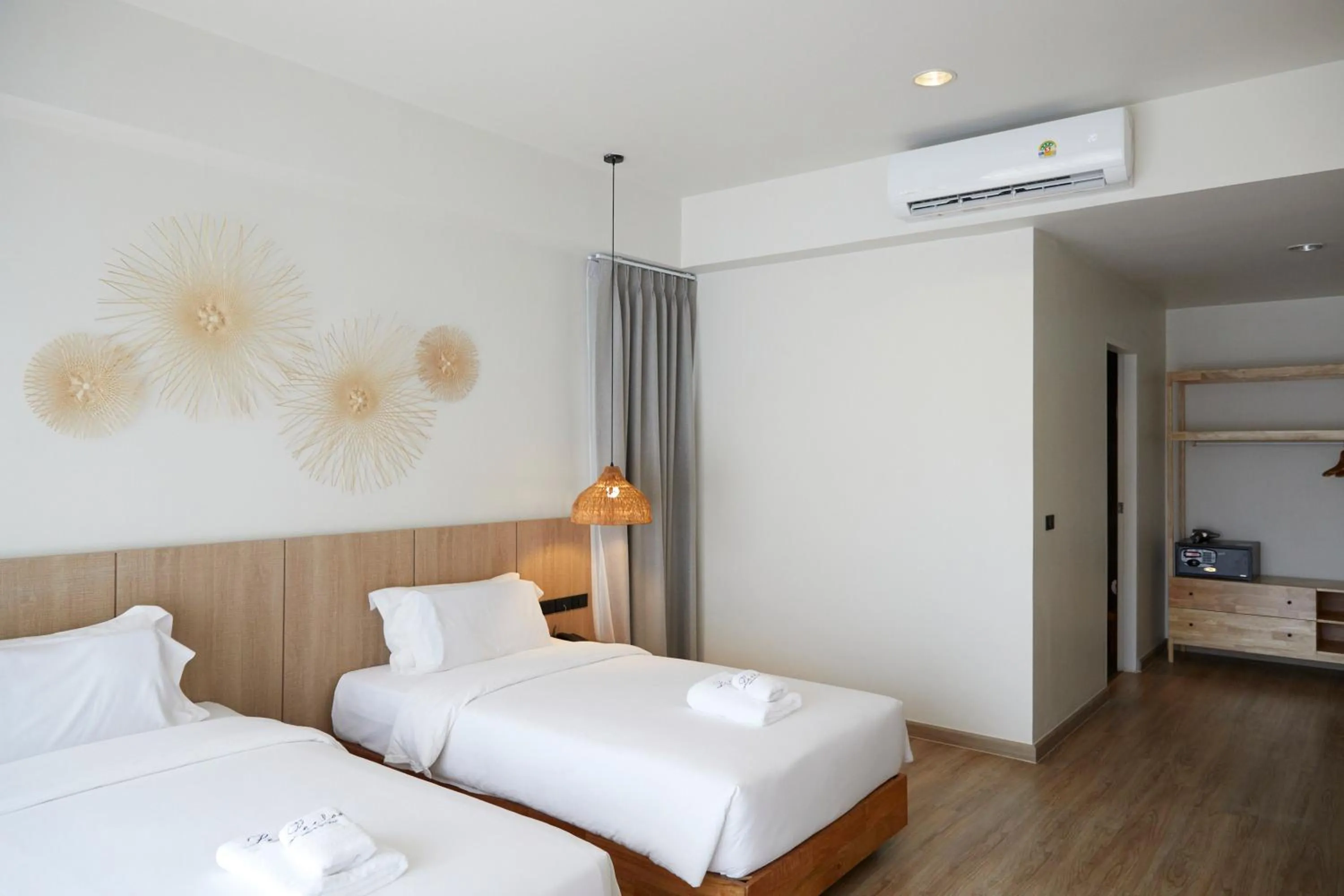 Bedroom, Bed in The Leela Resort & Spa Pattaya