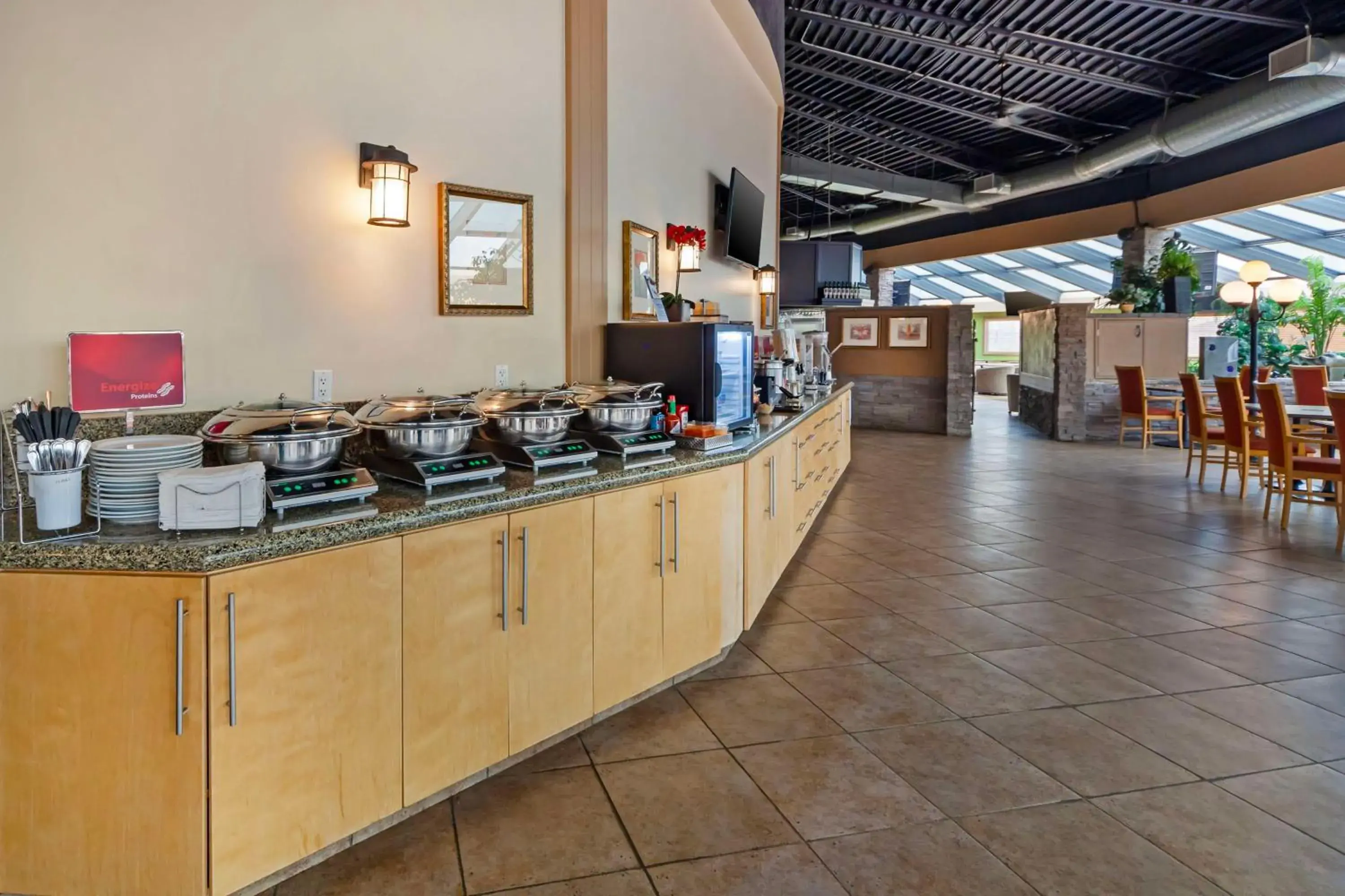 Breakfast in Best Western PLUS Mirage Hotel and Resort Breakfast in Best Western PLUS Mirage Hotel and Resort