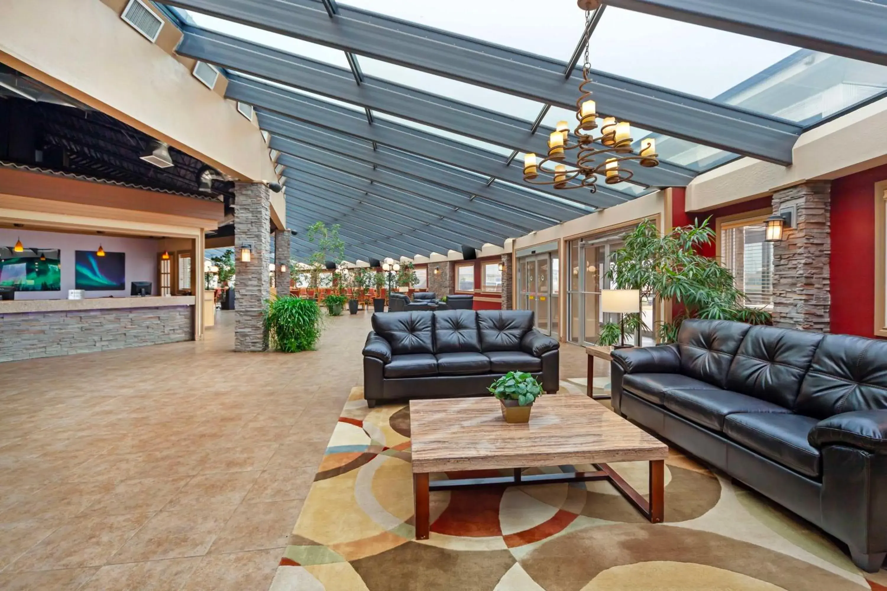 Lobby or reception in Best Western PLUS Mirage Hotel and Resort Lobby or reception in Best Western PLUS Mirage Hotel and Resort