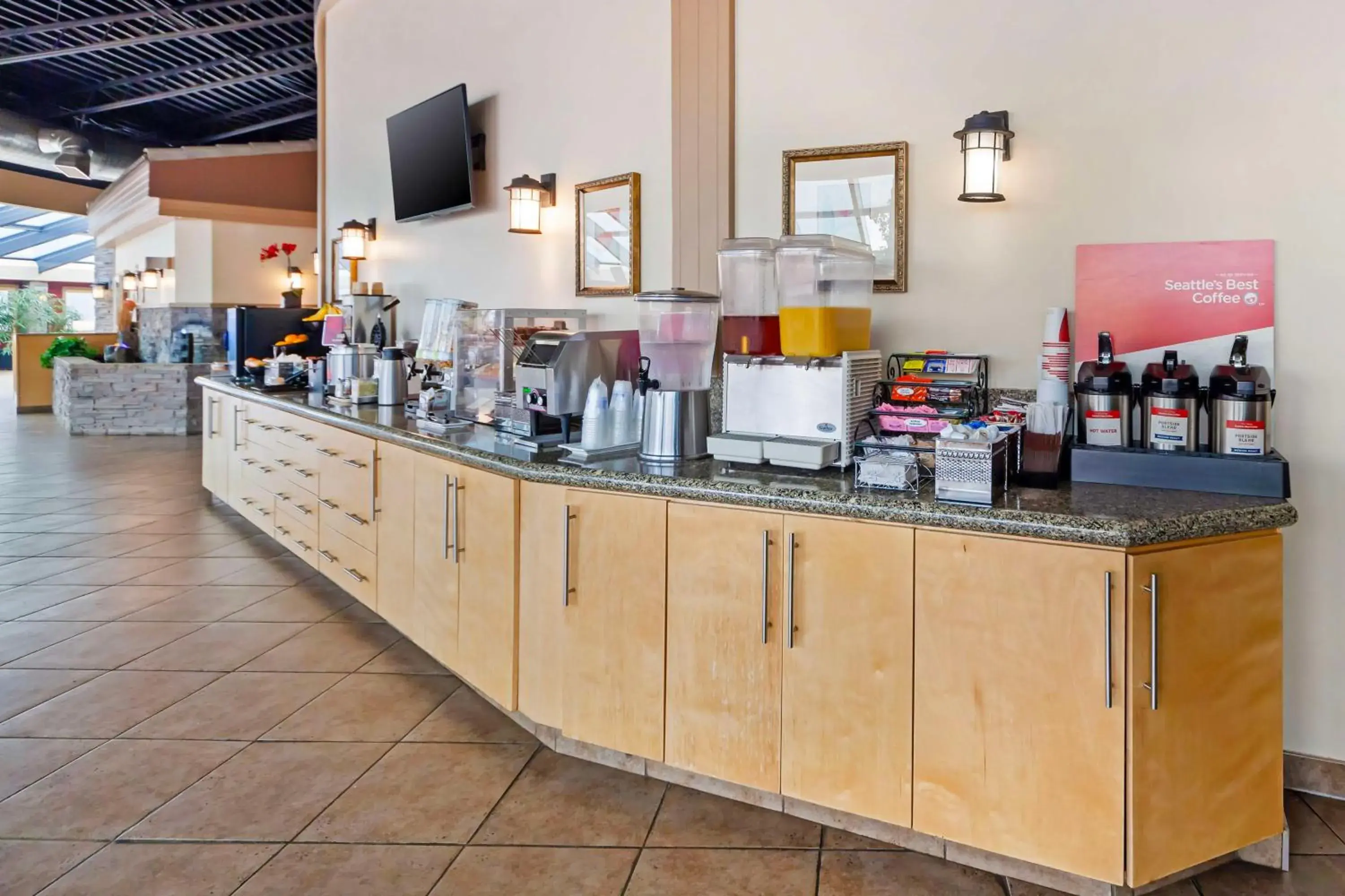 Breakfast in Best Western PLUS Mirage Hotel and Resort Breakfast in Best Western PLUS Mirage Hotel and Resort