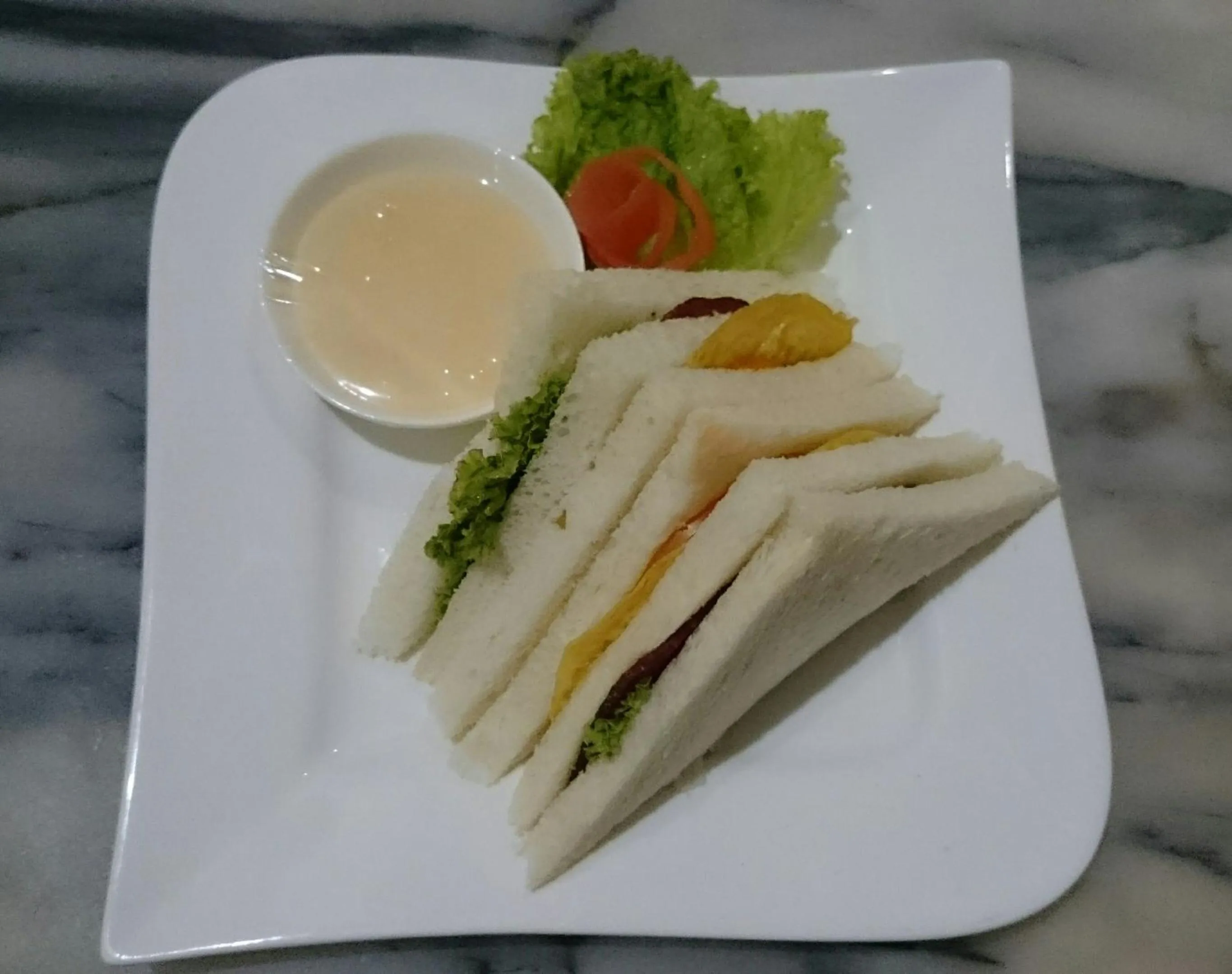 Restaurant/places to eat in Grand Cepu Hotel