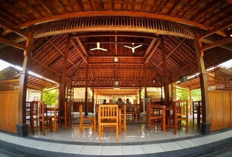 Standard Double or Twin Room - single occupancy in Grand Cepu Hotel Standard Double or Twin Room - single occupancy in Grand Cepu Hotel