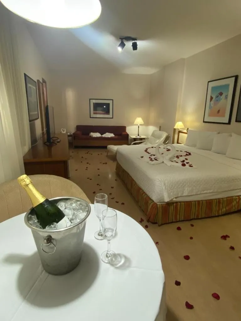 Photo of the whole room, Bed in César Park Hotel