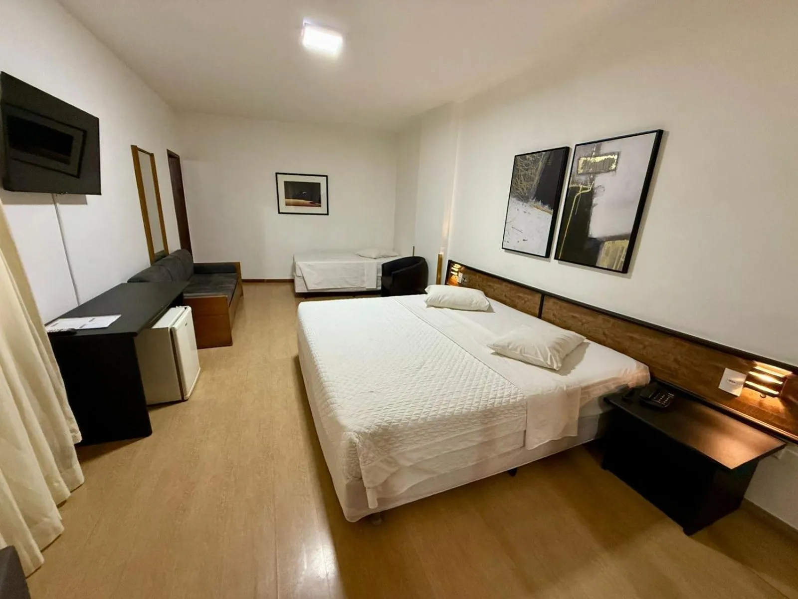 Photo of the whole room, Bed in César Park Hotel