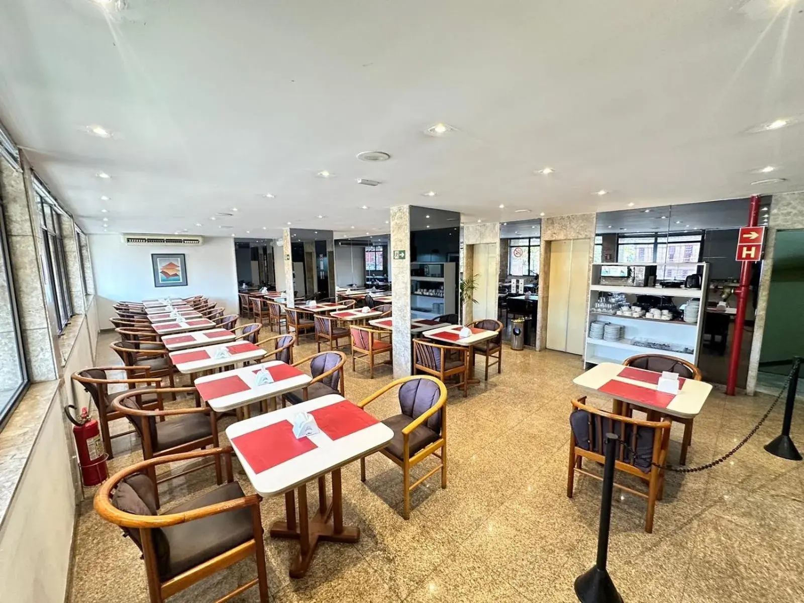 Restaurant/places to eat in César Park Hotel Restaurant/places to eat in César Park Hotel