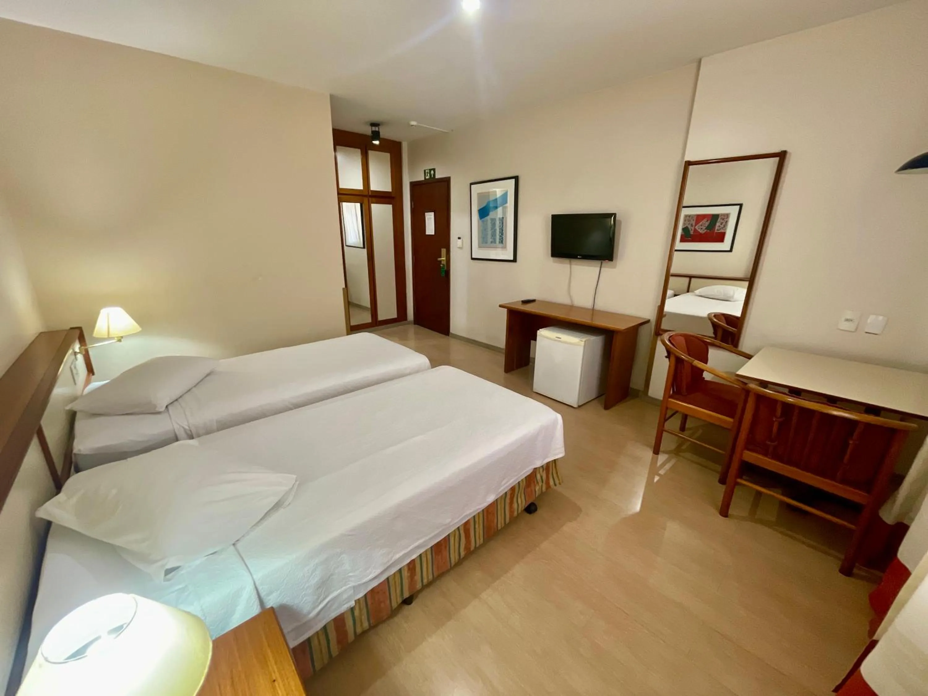 Photo of the whole room, Bed in César Park Hotel