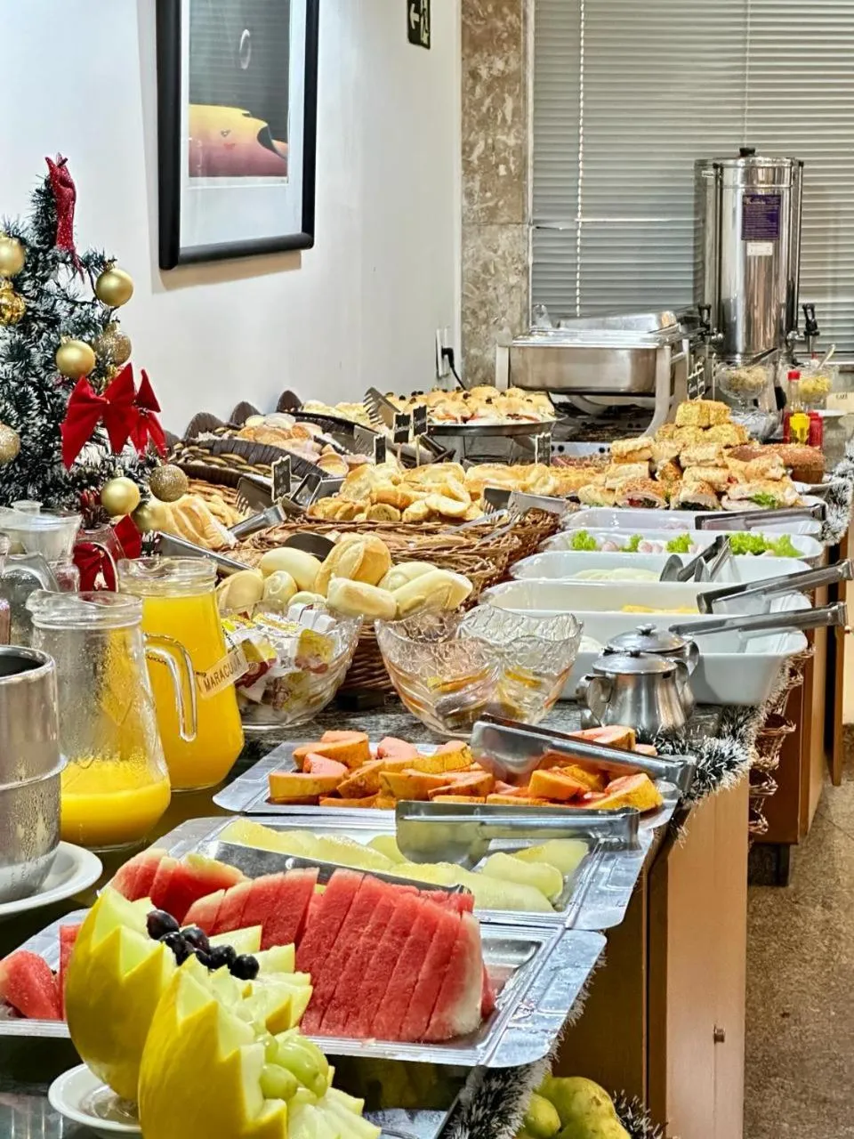 Food and drinks in César Park Hotel