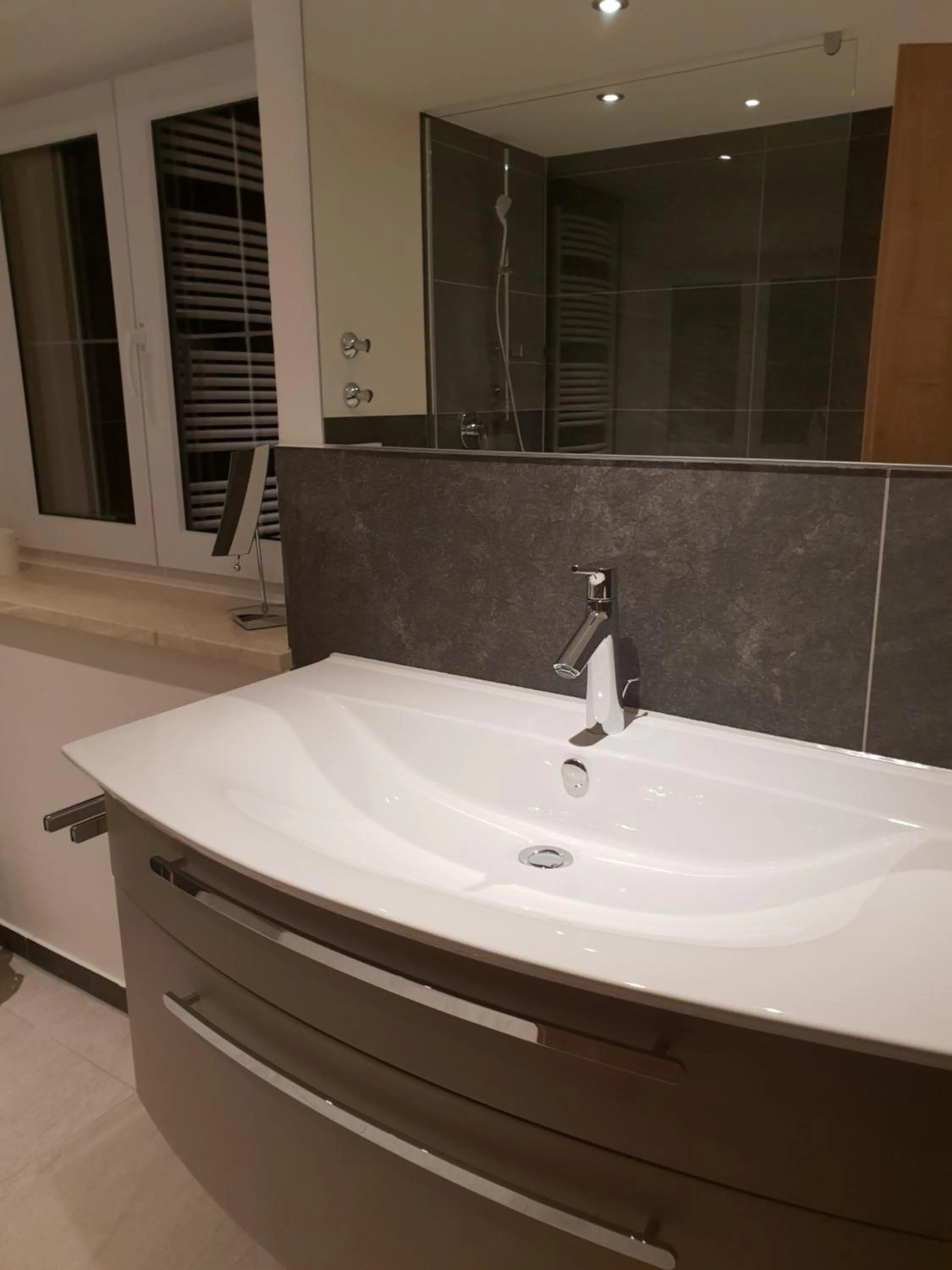 Bathroom in lustiger Hirsch