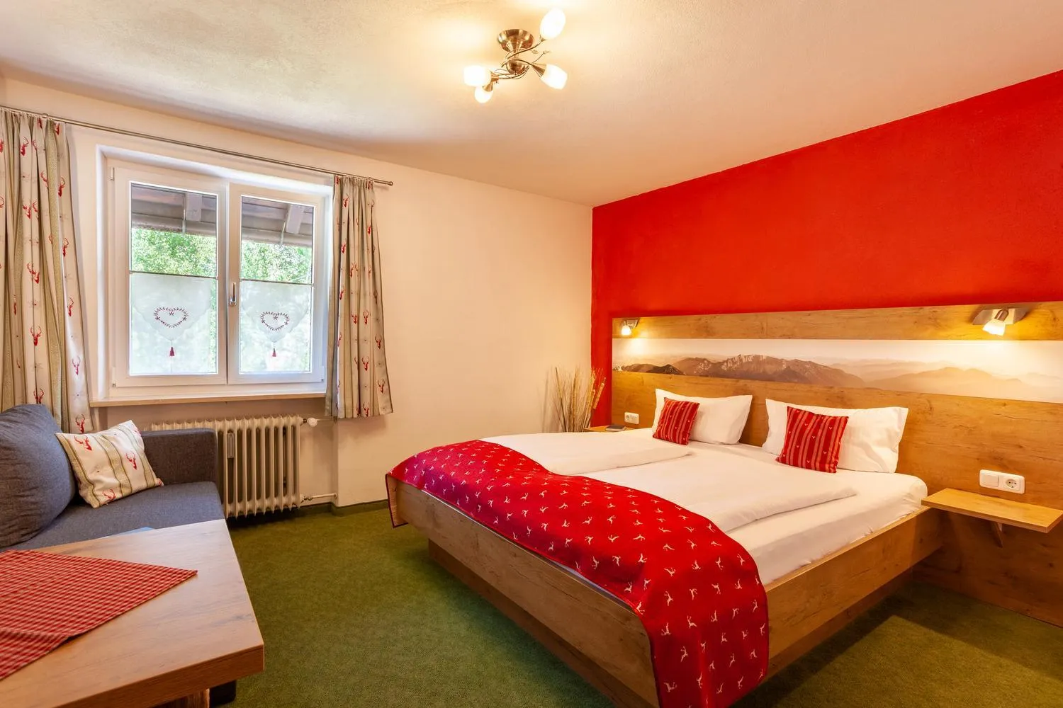 Bed in lustiger Hirsch