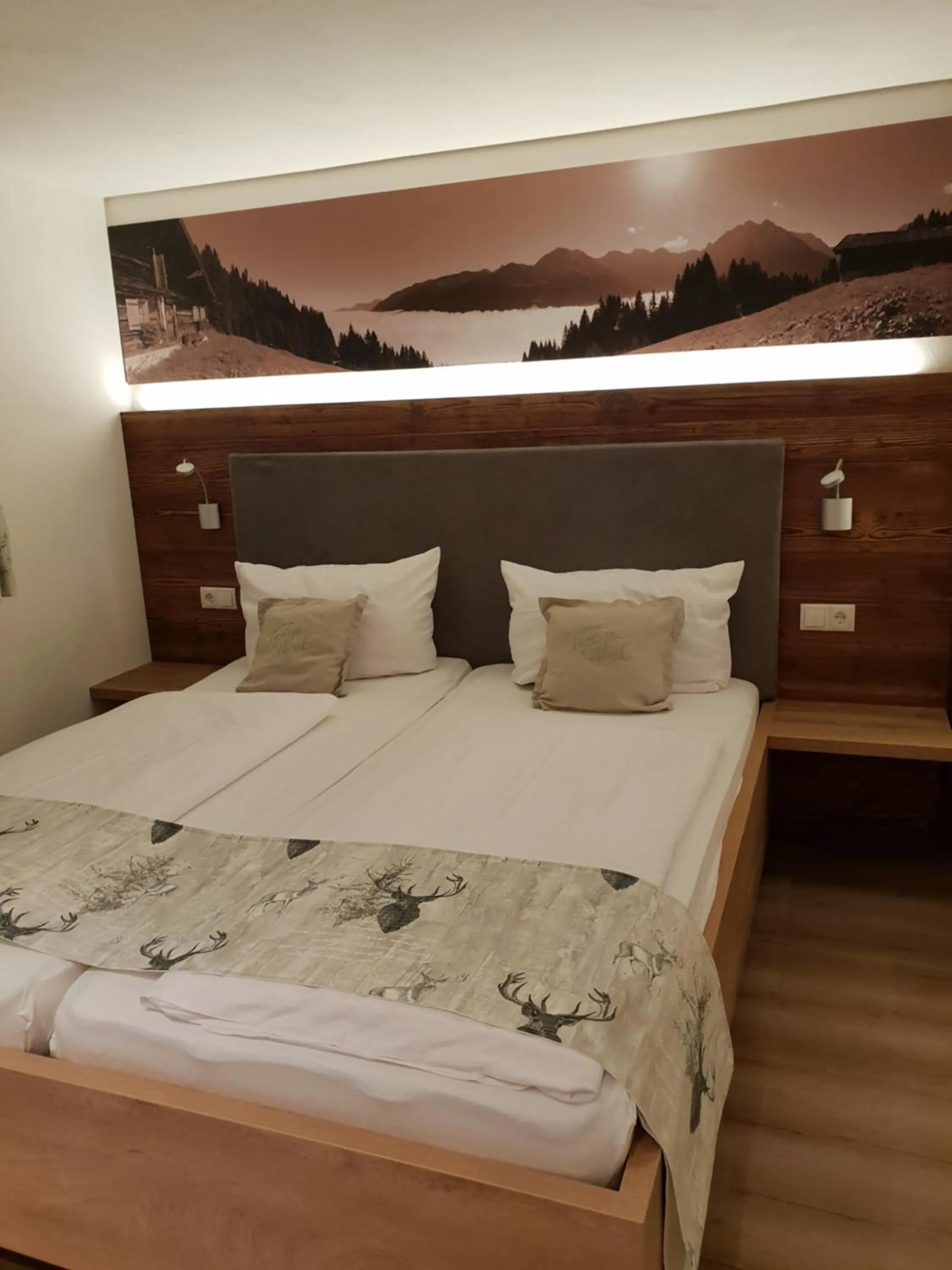 Bed in lustiger Hirsch