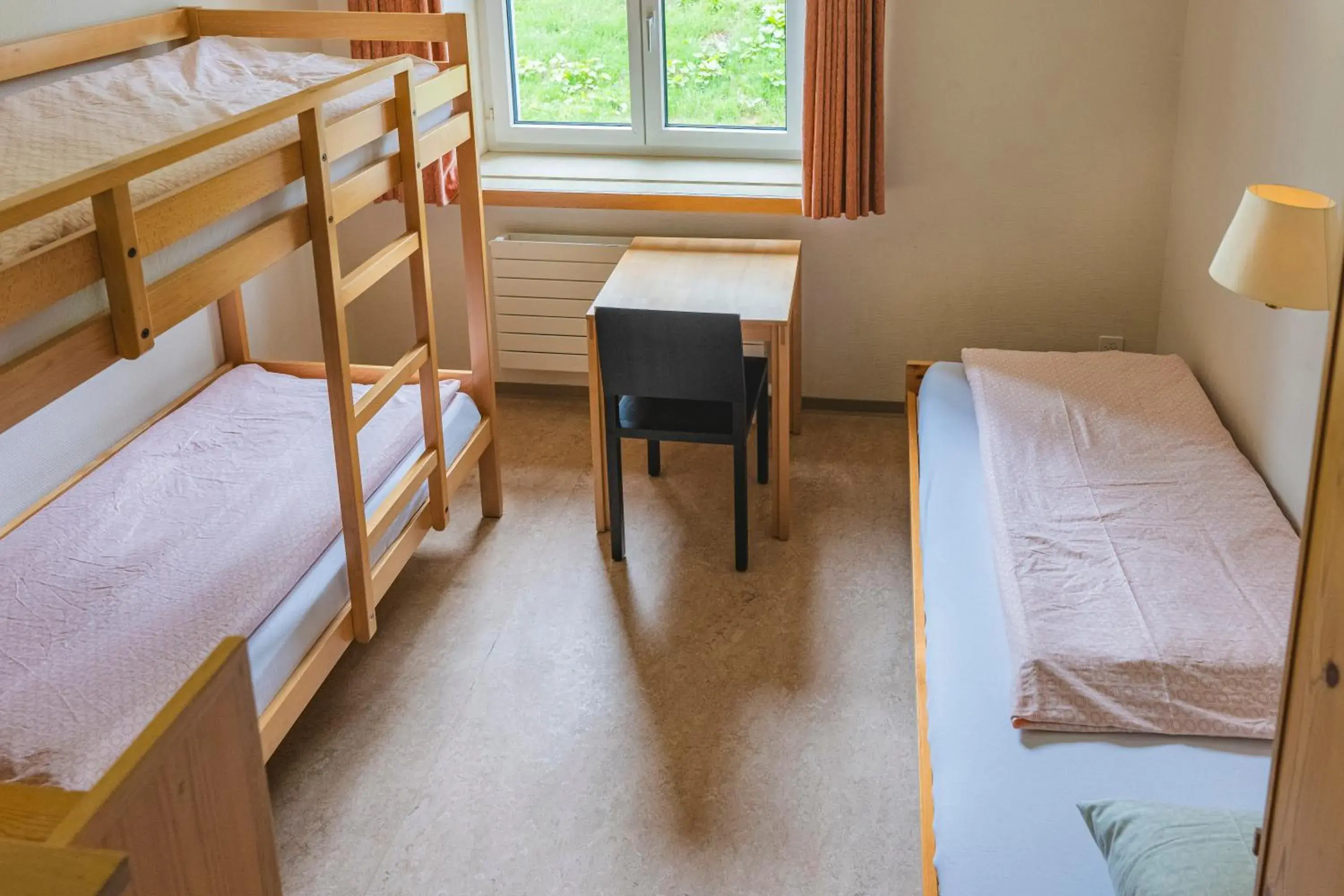 Photo of the whole room, Bed in Davos Youth Hostel Photo of the whole room, Bed in Davos Youth Hostel