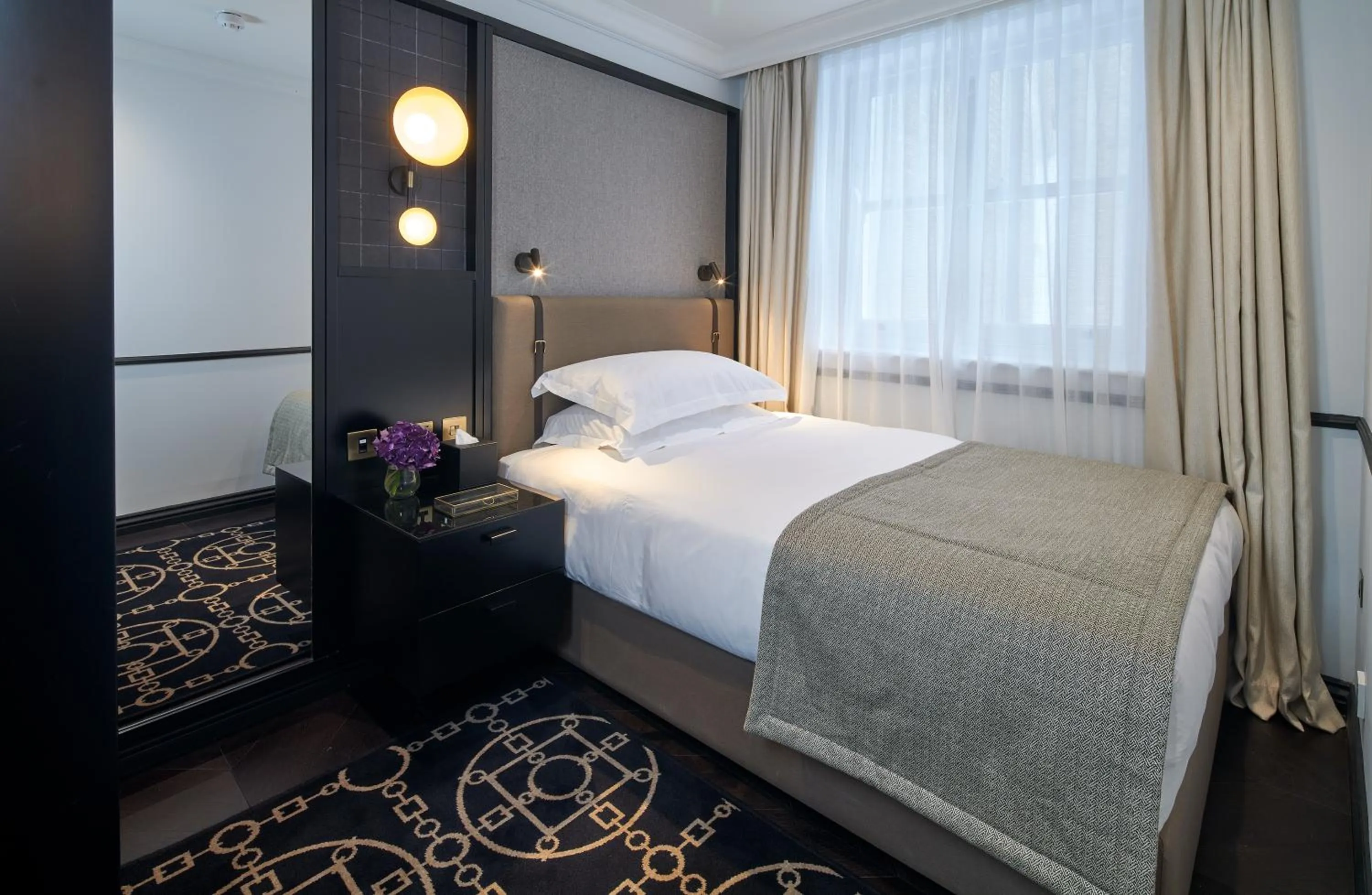 Bed in Lexham Gardens by Cheval Maison