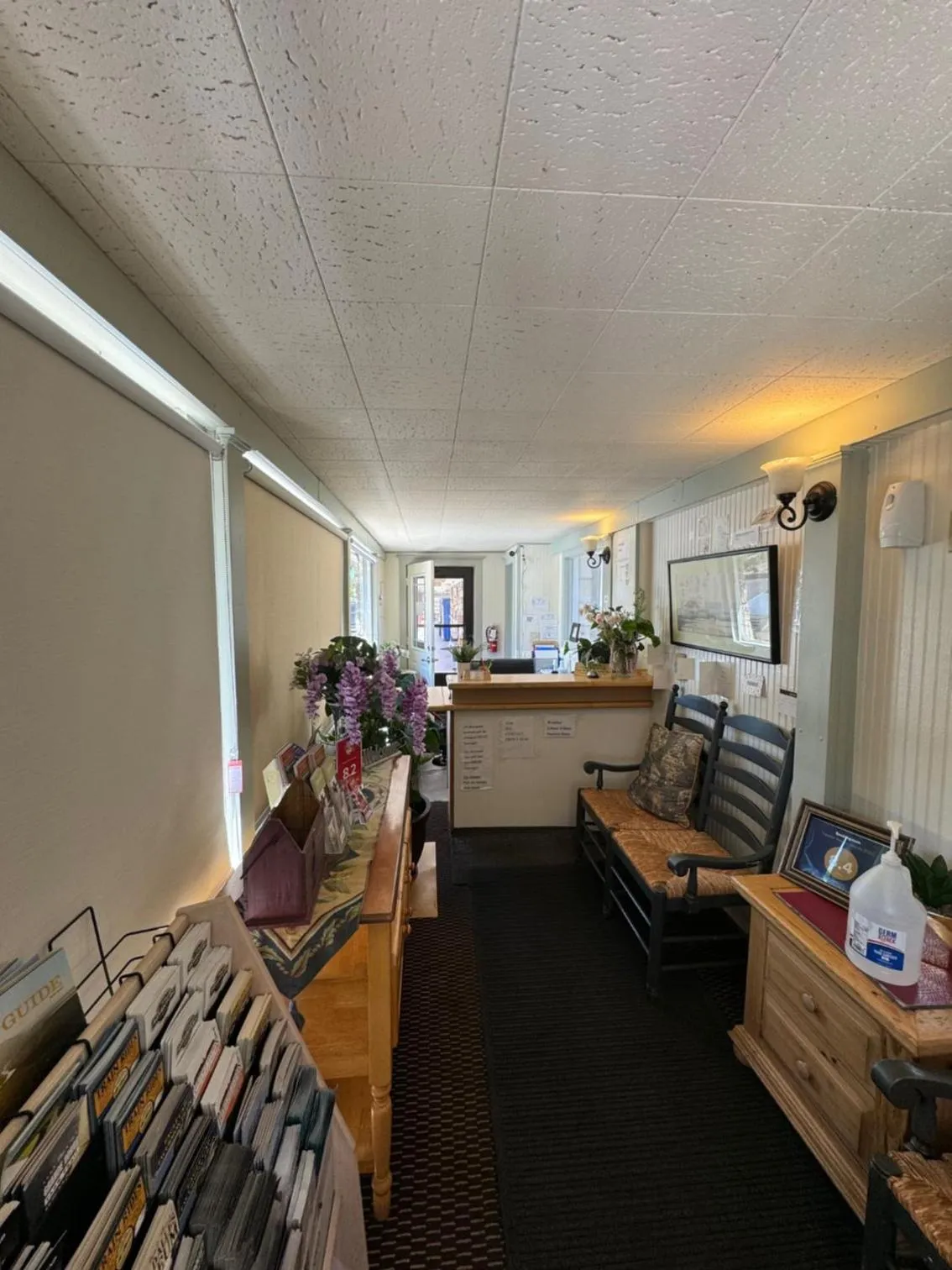 Seating area in Rugged Country Lodge