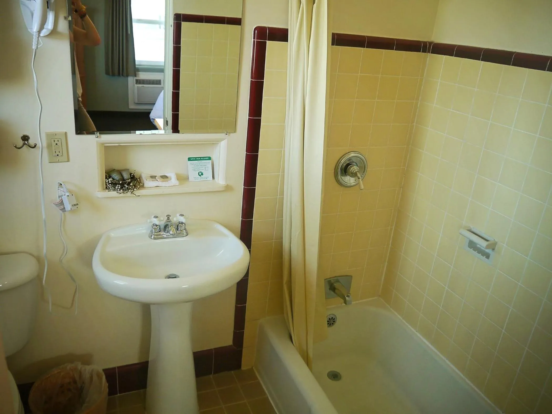 Bathroom in Rugged Country Lodge