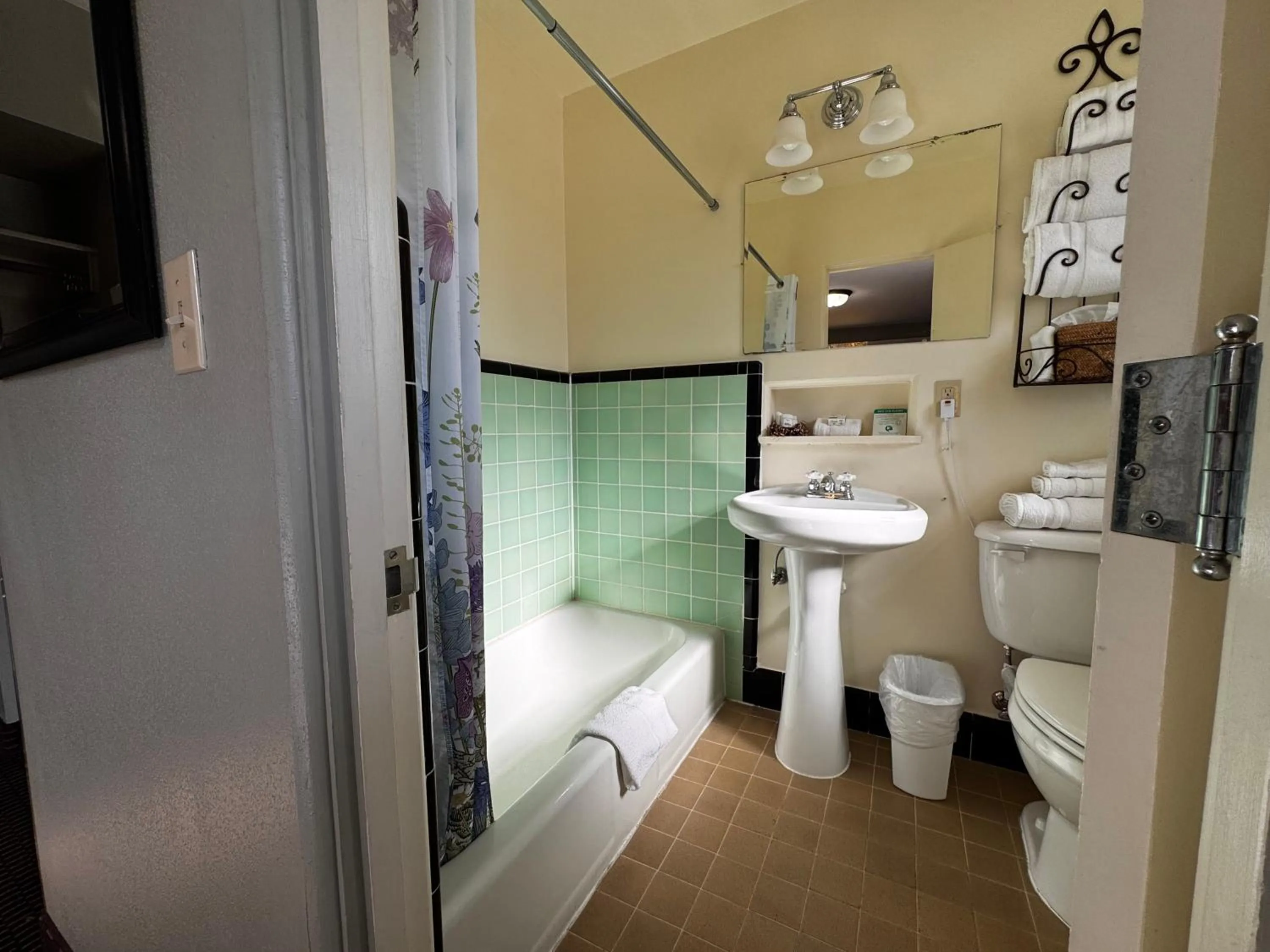 Shower in Rugged Country Lodge