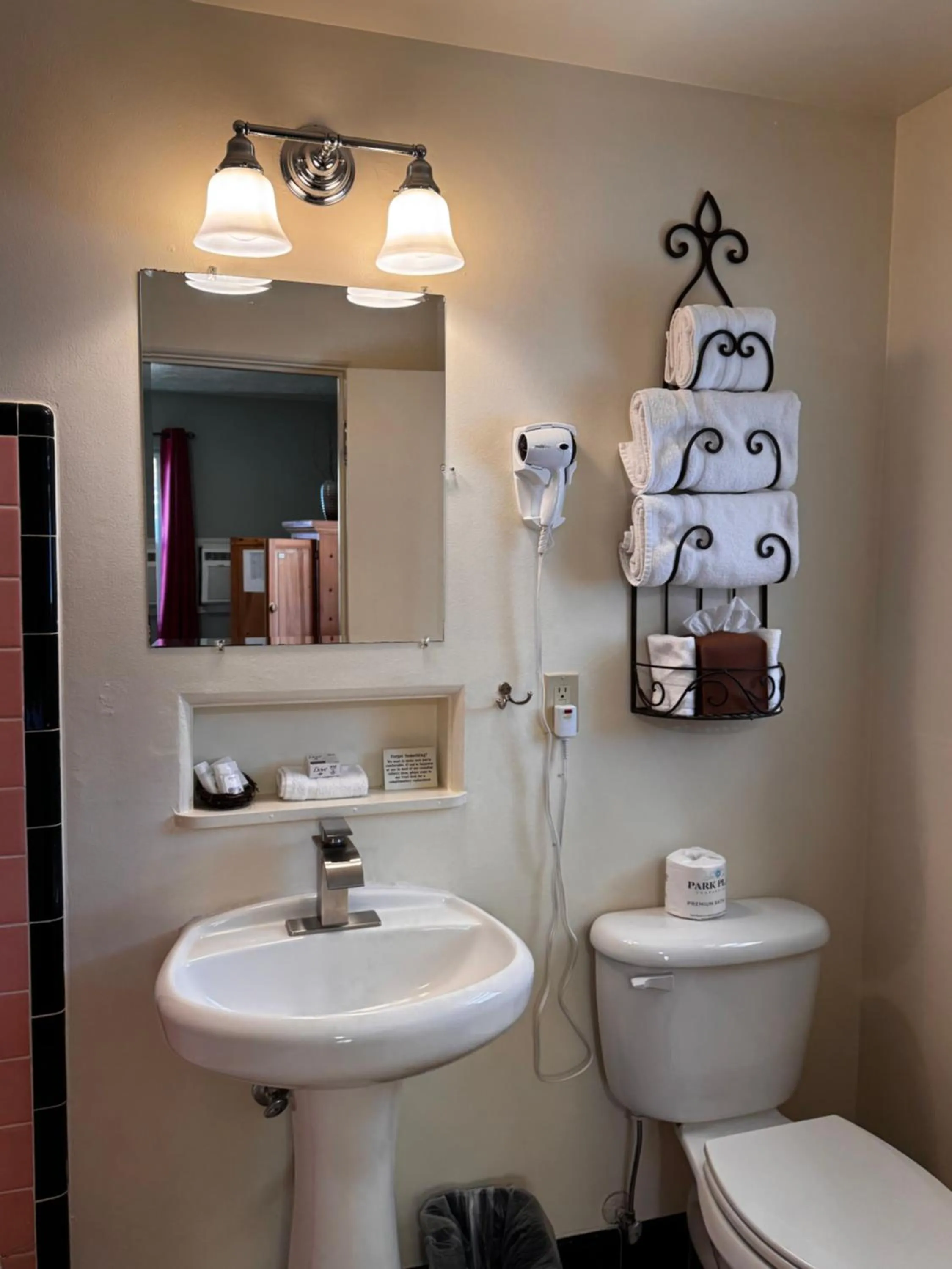 Bathroom in Rugged Country Lodge