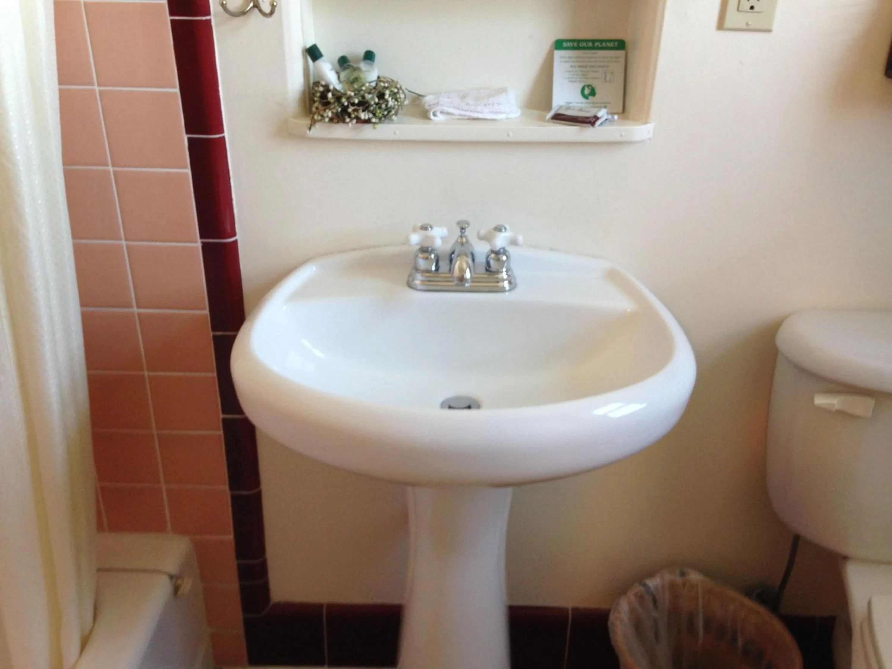 Bathroom in Rugged Country Lodge