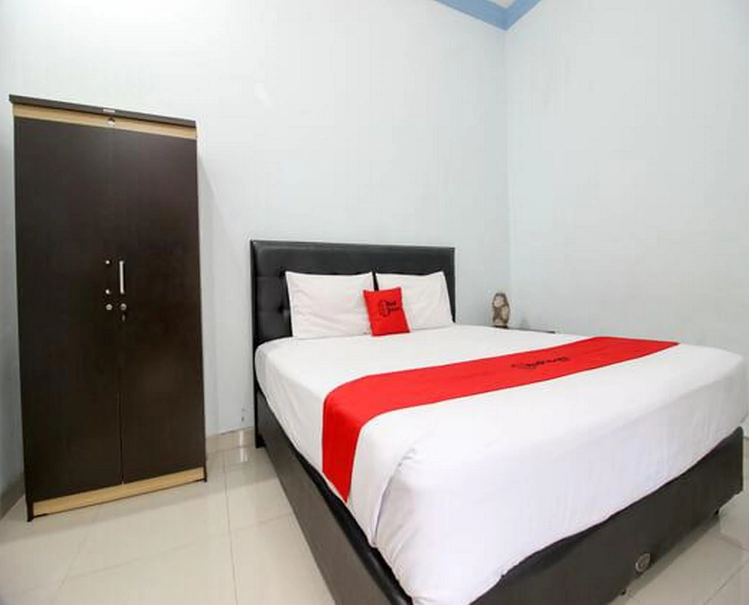 Bedroom, Bed in RedDoorz Plus @ Timoho