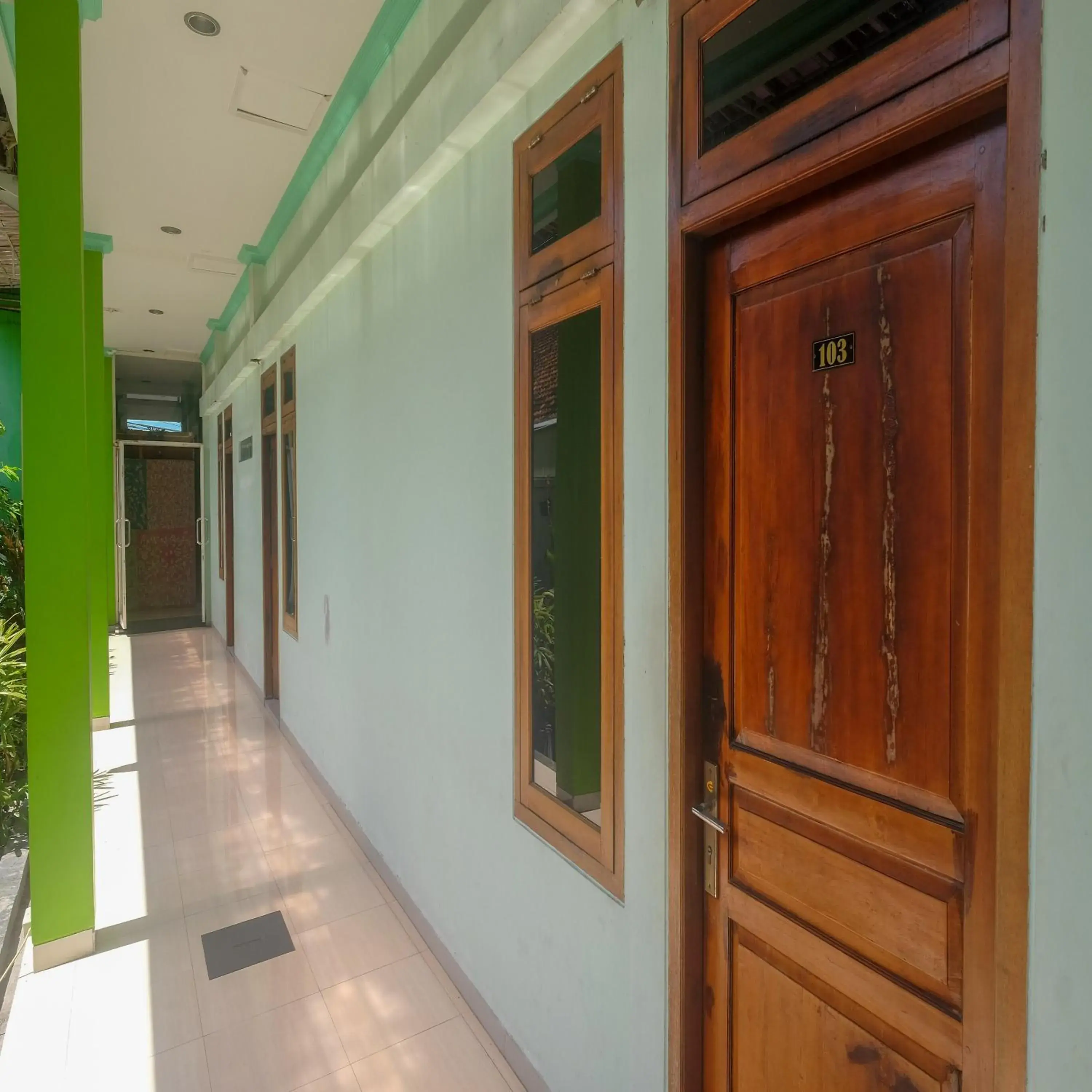 Property building in RedDoorz Plus @ Timoho Property building in RedDoorz Plus @ Timoho