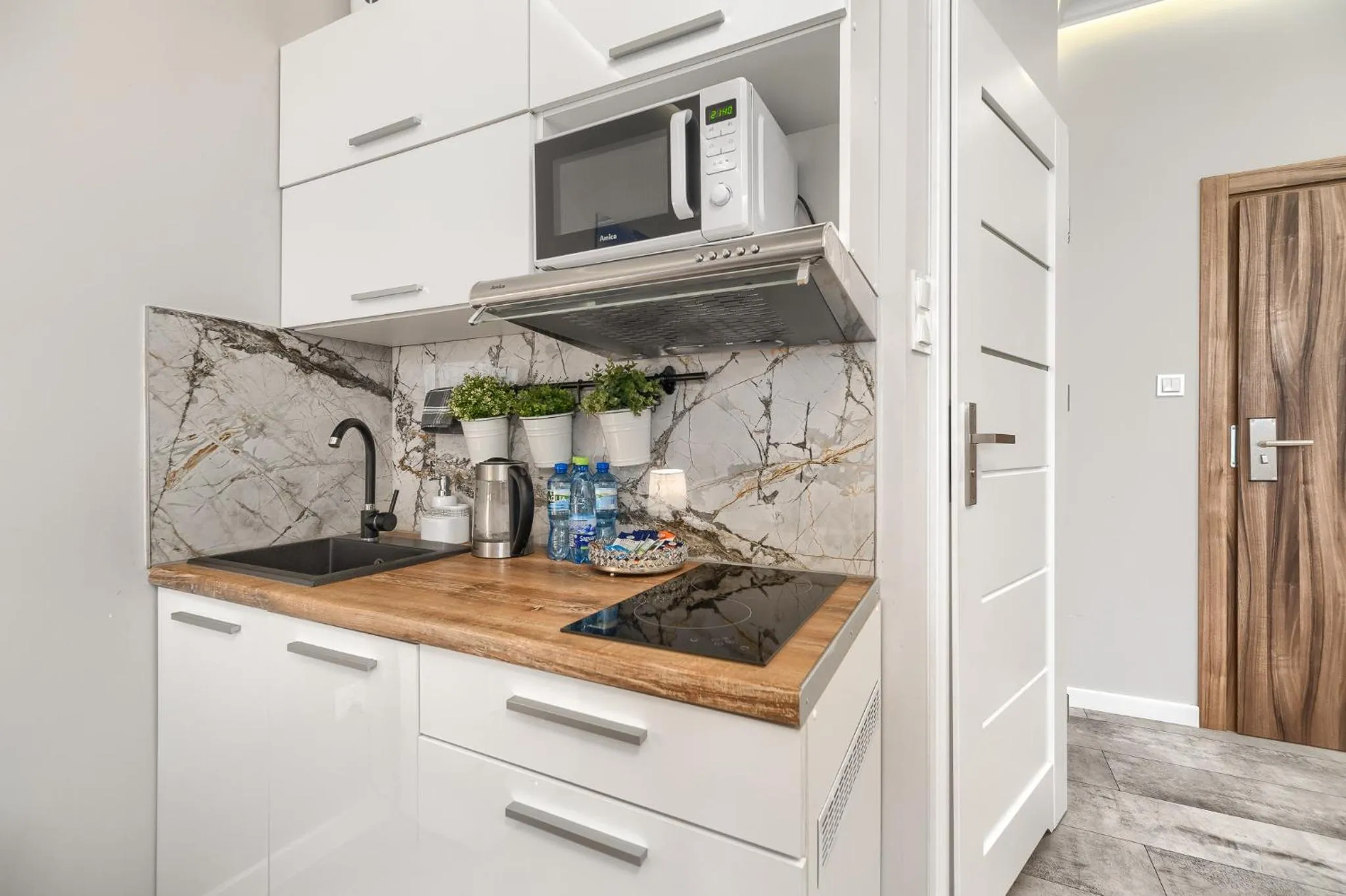 Kitchen or kitchenette in Stawa Villa & Apart