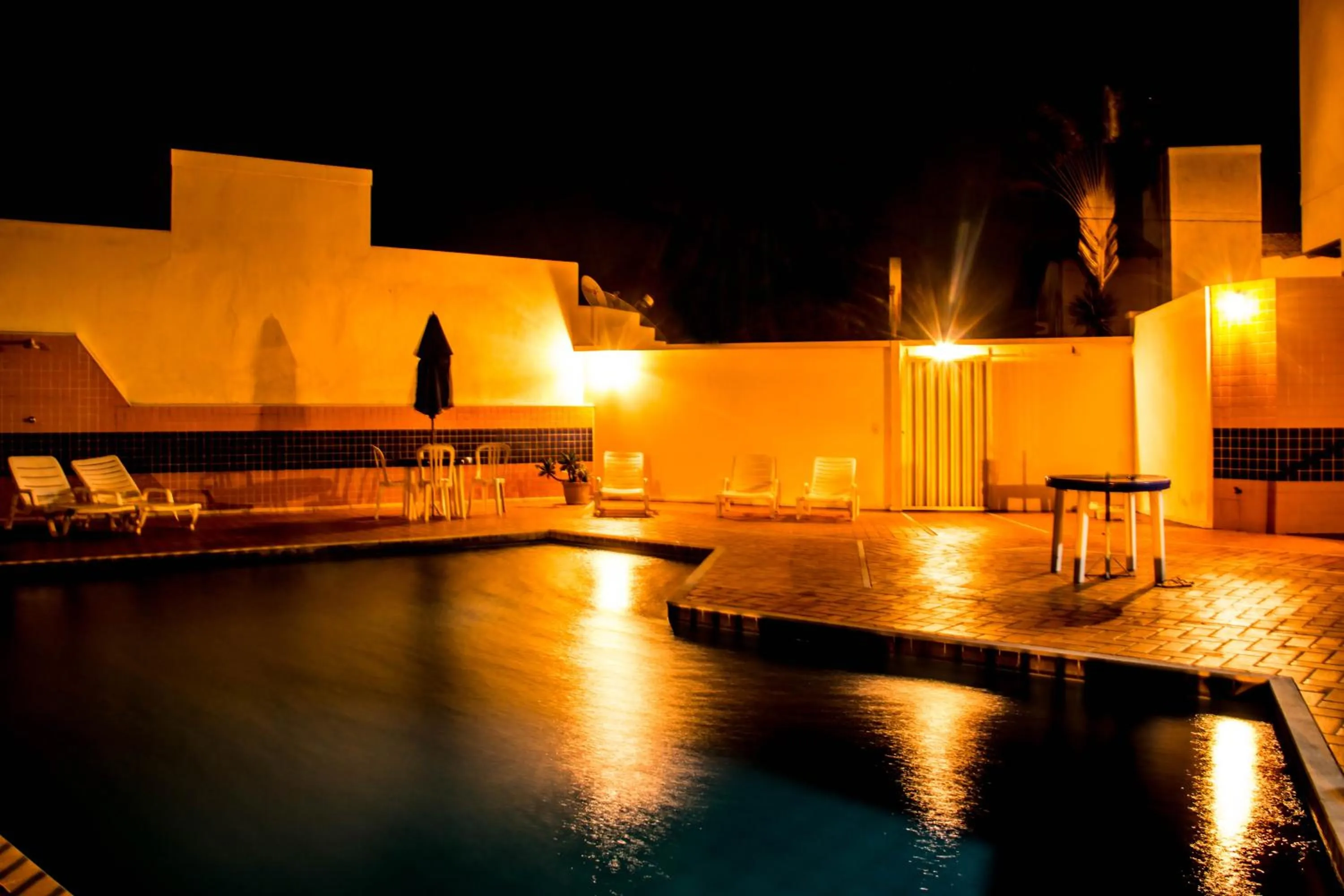 Night in Hotel Portal da Lua