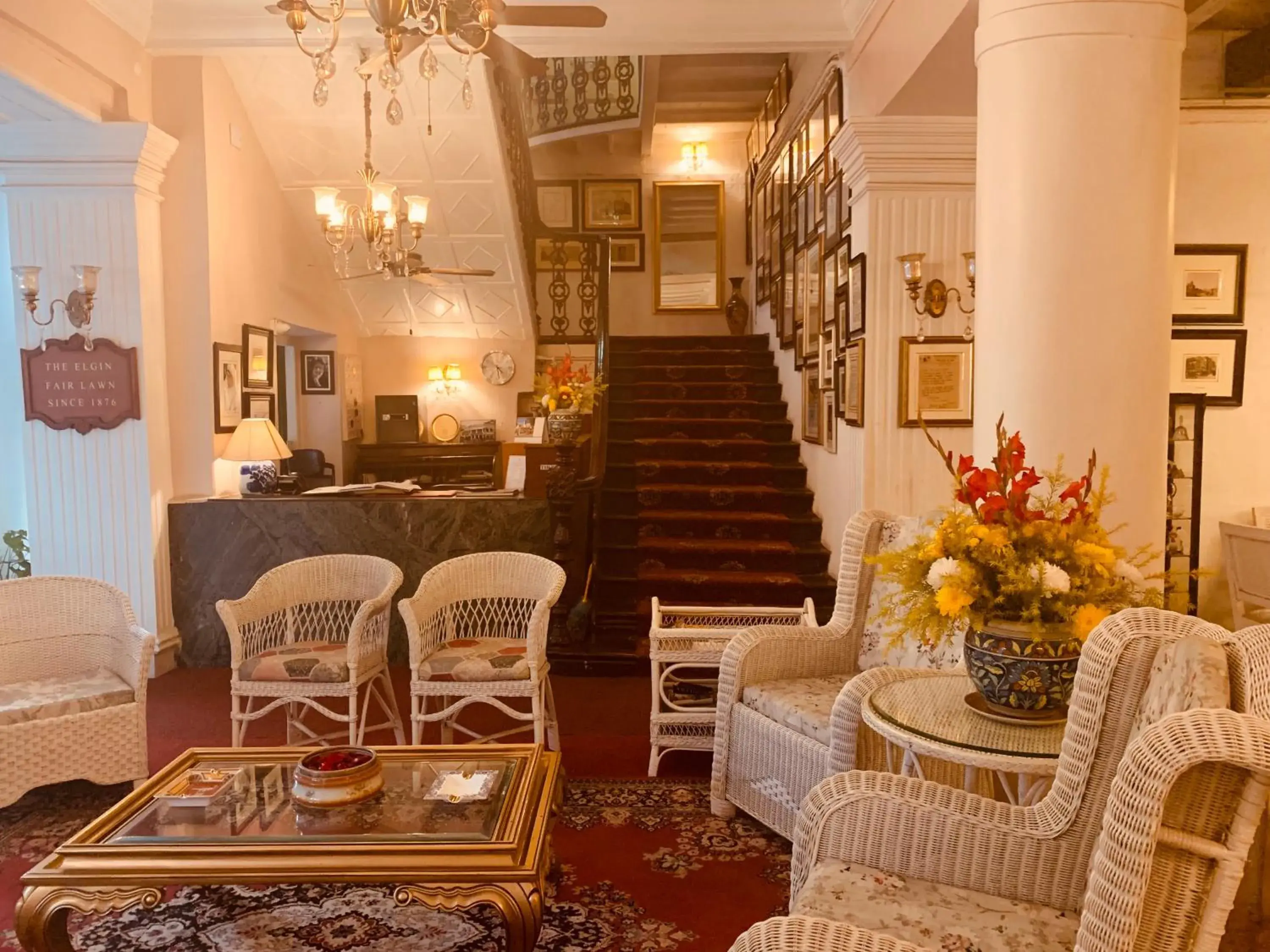 Living room in The Elgin Fairlawn, Kolkata Living room in The Elgin Fairlawn, Kolkata