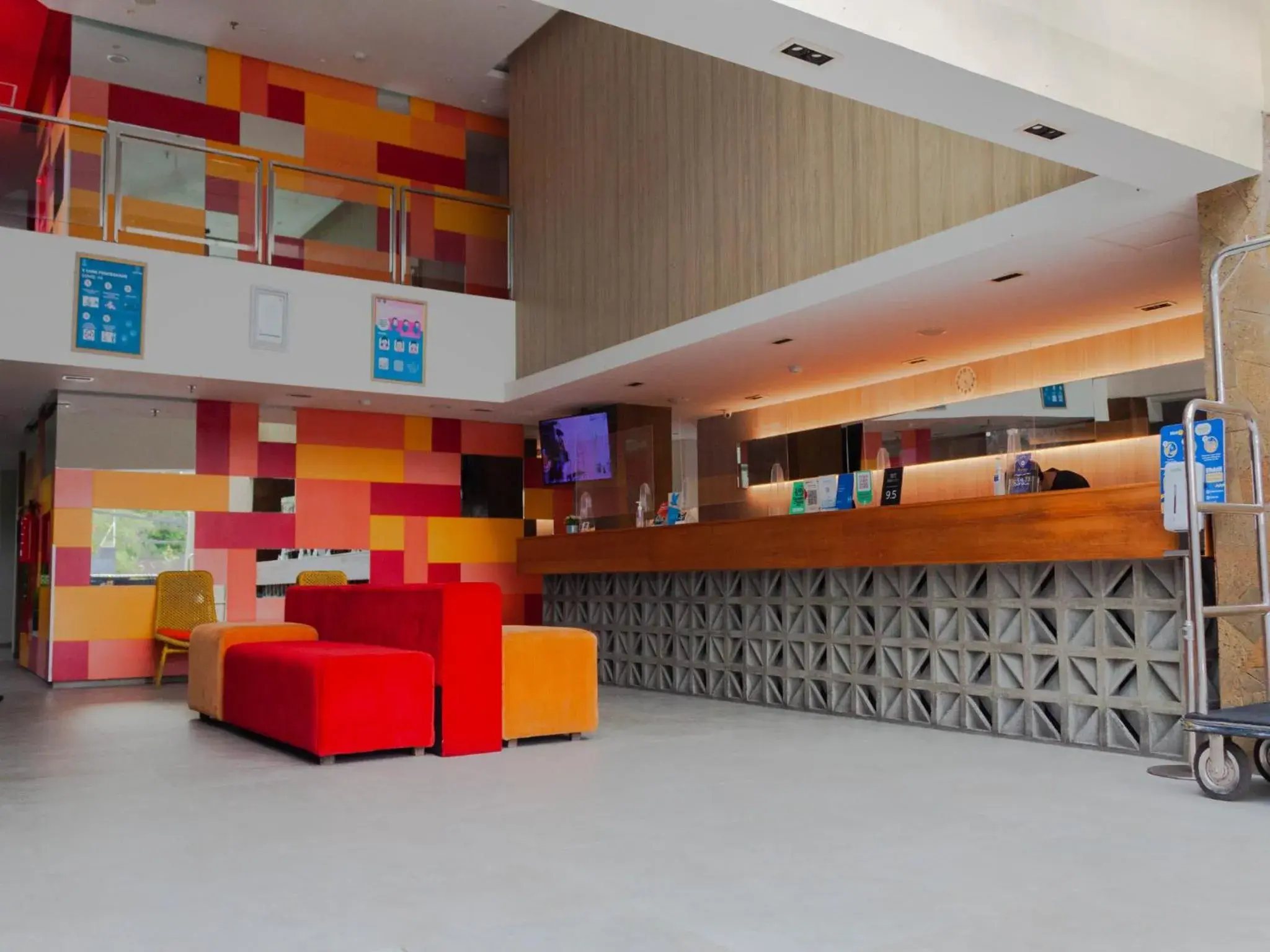 Lobby or reception in Zuri Express Jimbaran Lobby or reception in Zuri Express Jimbaran