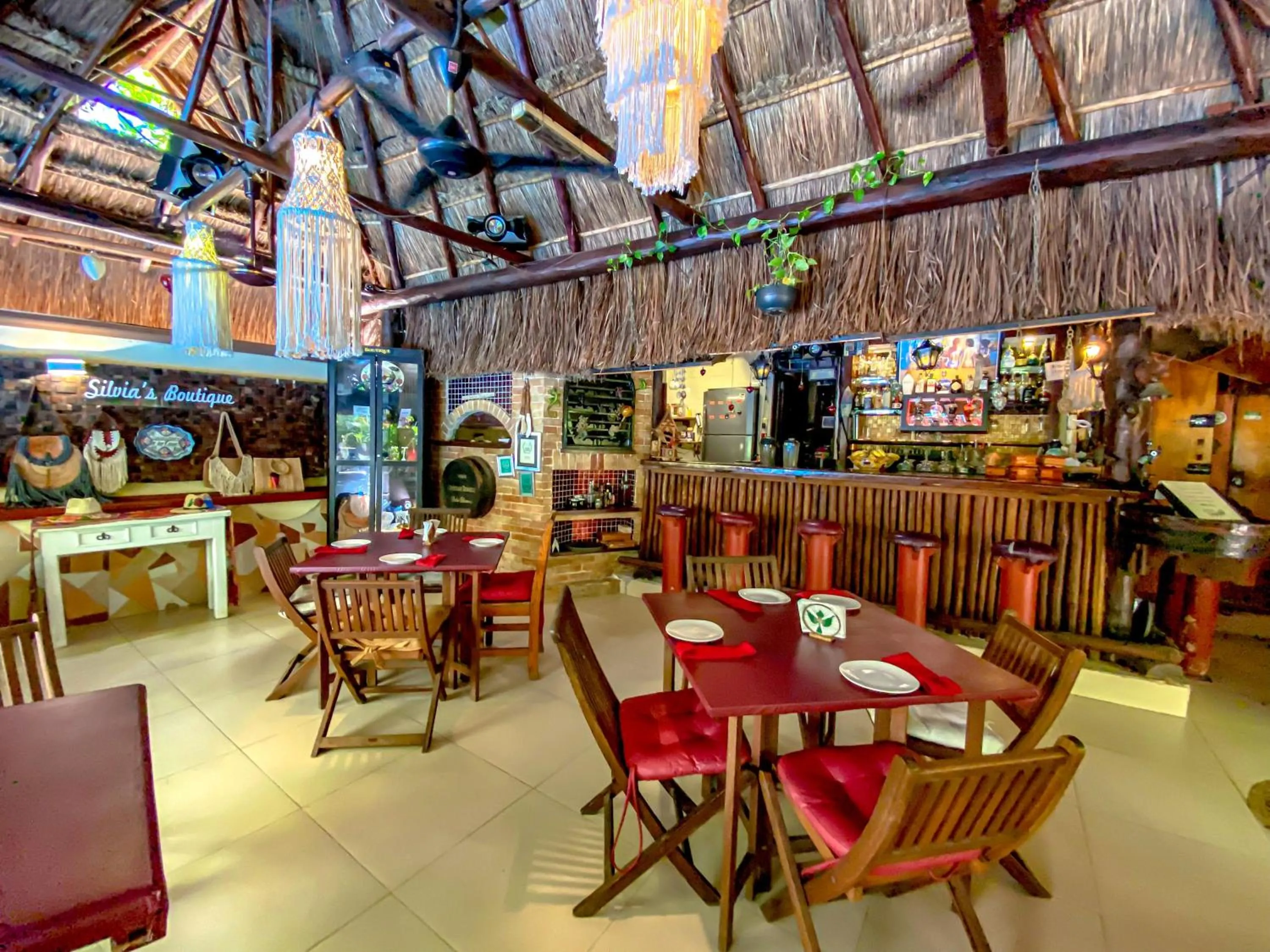 Restaurant/places to eat in Cocos Cabañas Playa del Carmen Adults Only