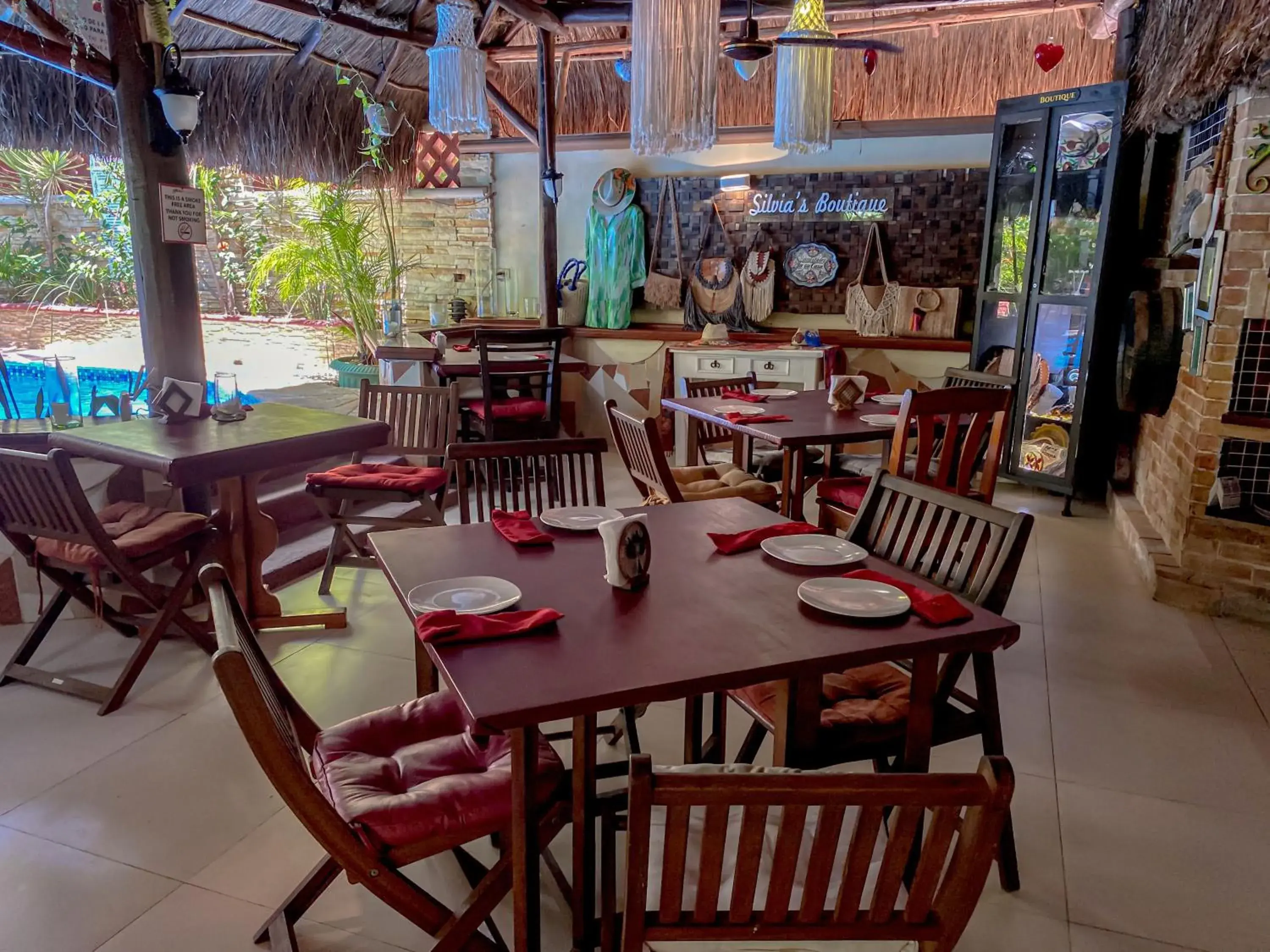 Restaurant/places to eat in Cocos Cabañas Playa del Carmen Adults Only Restaurant/places to eat in Cocos Cabañas Playa del Carmen Adults Only