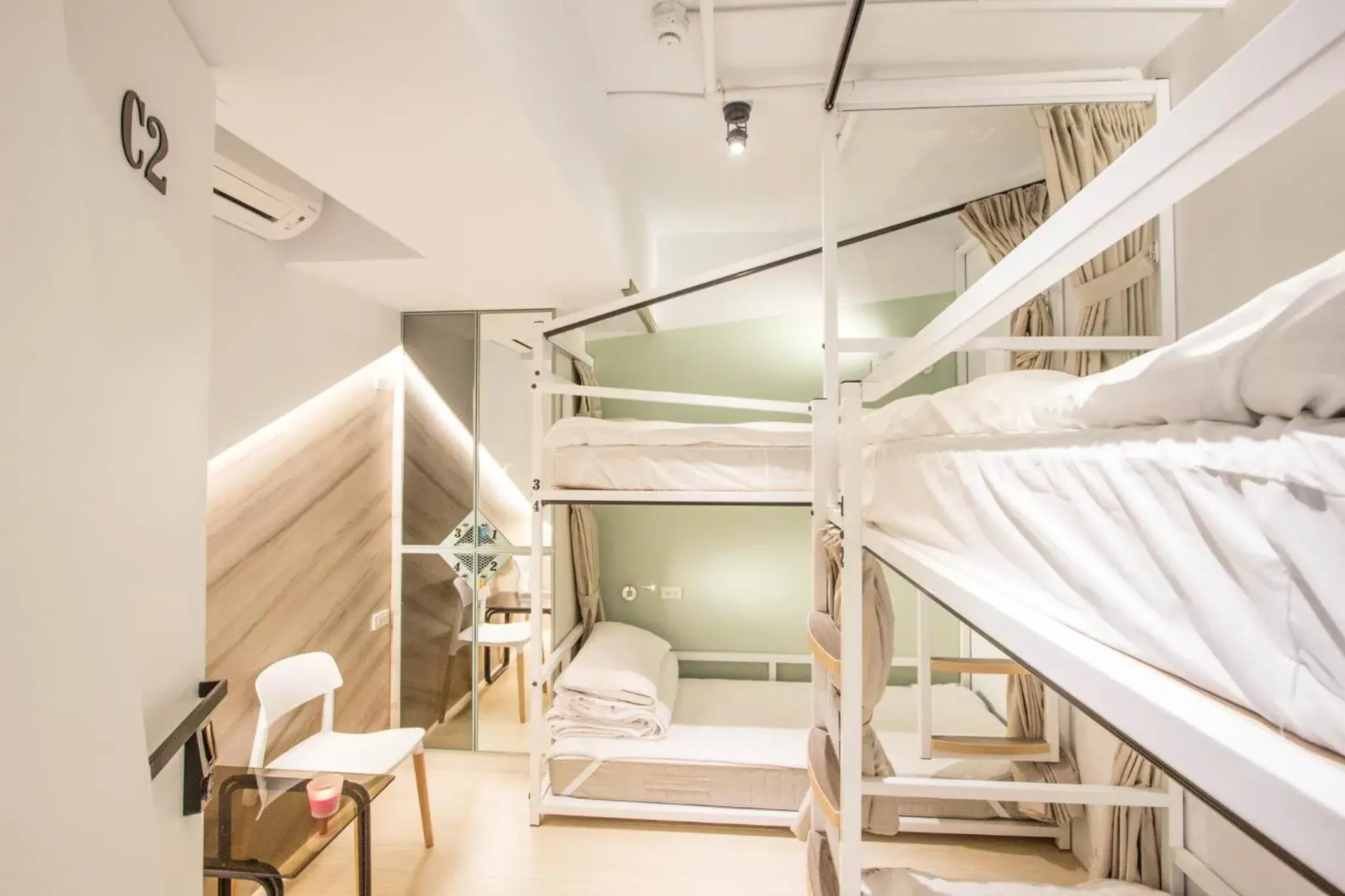 Economy Quadruple Room with Shared Bathroom in Light Inn Economy Quadruple Room with Shared Bathroom in Light Inn