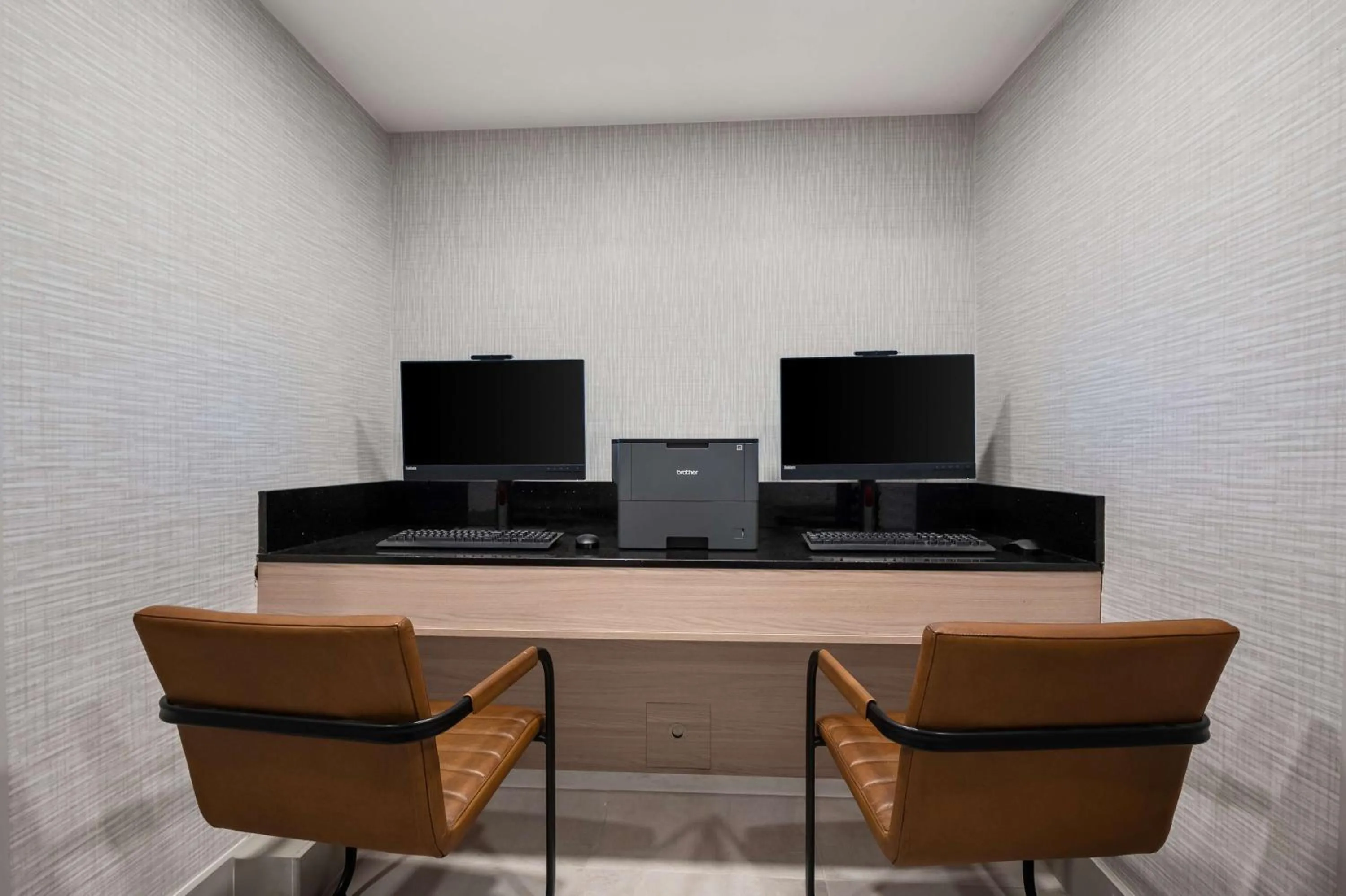 Business facilities in Hampton Inn Weston Fort Lauderdale