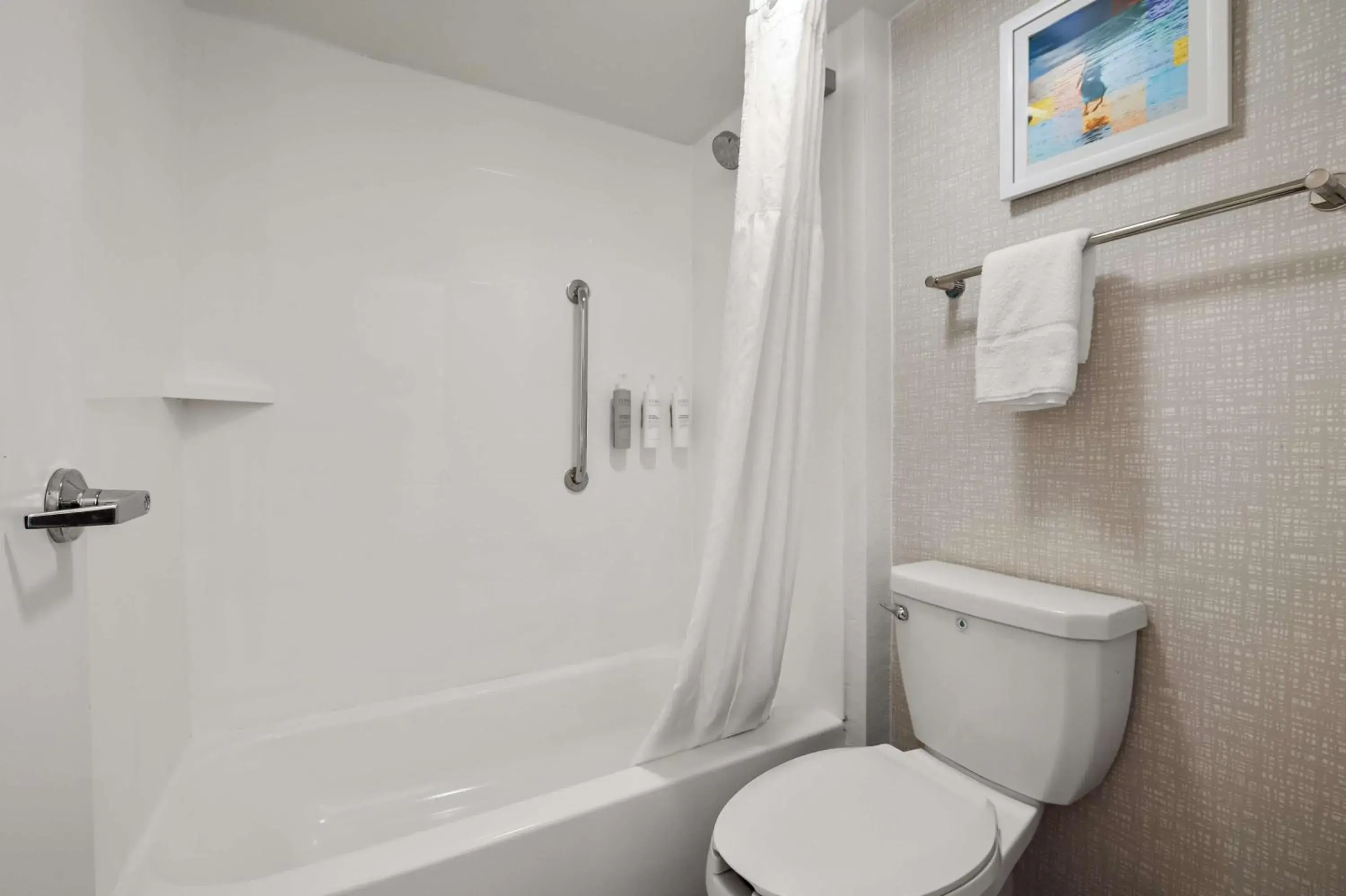 Bathroom in Hampton Inn Weston Fort Lauderdale Bathroom in Hampton Inn Weston Fort Lauderdale