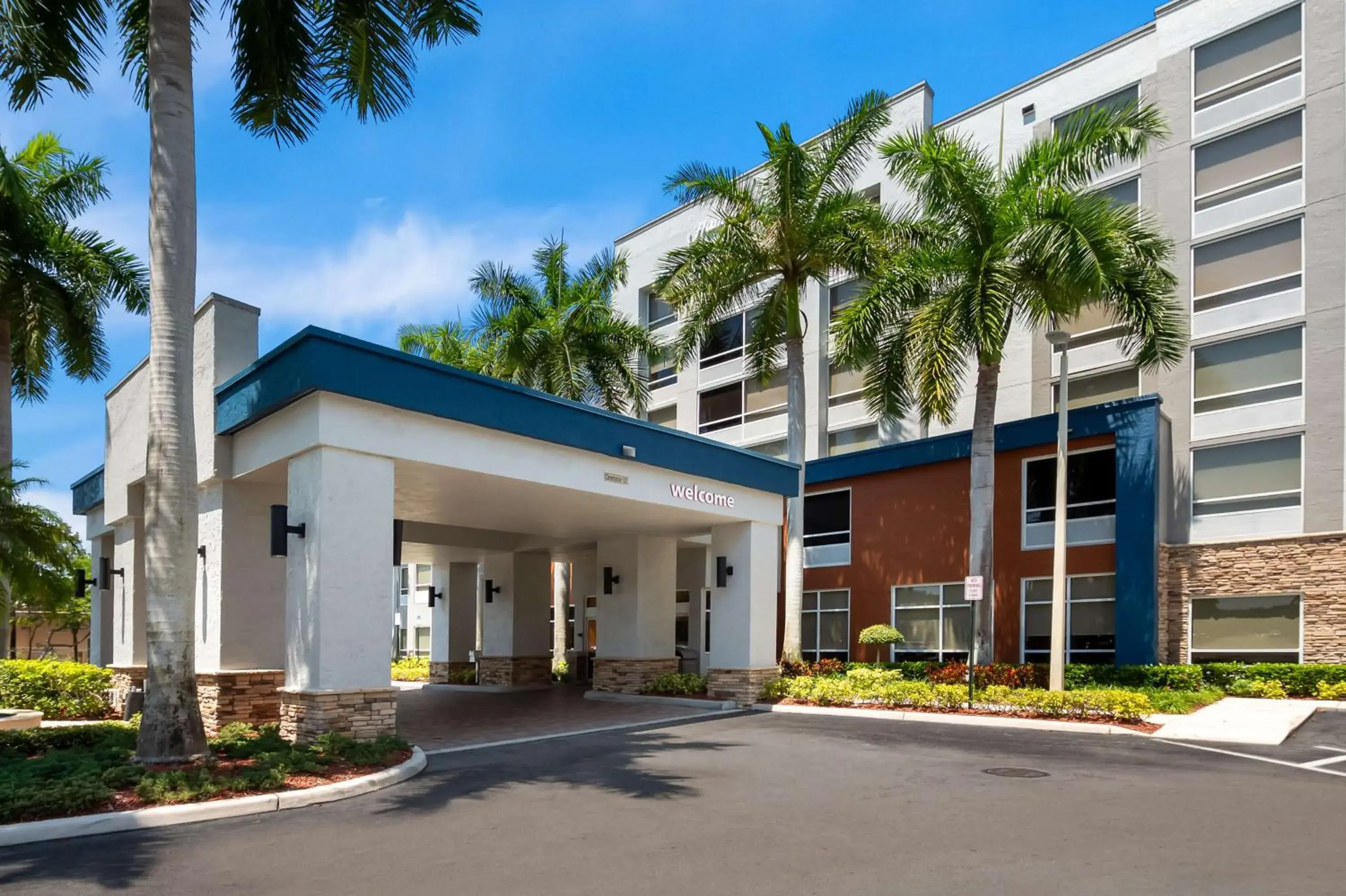 Property building in Hampton Inn Weston Fort Lauderdale Property building in Hampton Inn Weston Fort Lauderdale
