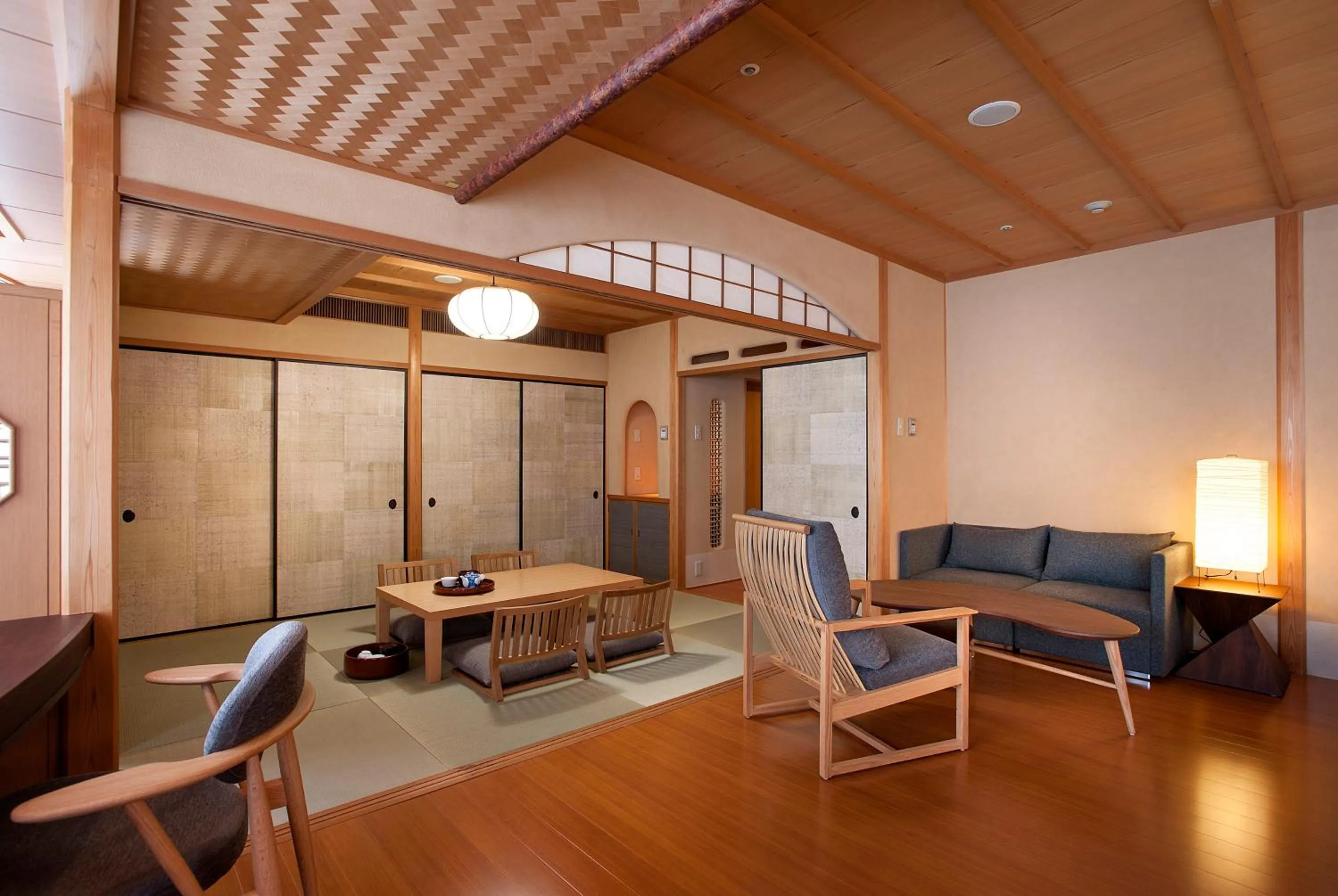 Bedroom in ANA Crowne Plaza Hotel Grand Court Nagoya by IHG