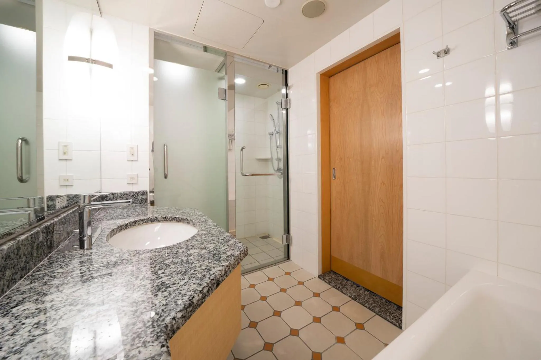 Bathroom in ANA Crowne Plaza Hotel Grand Court Nagoya by IHG