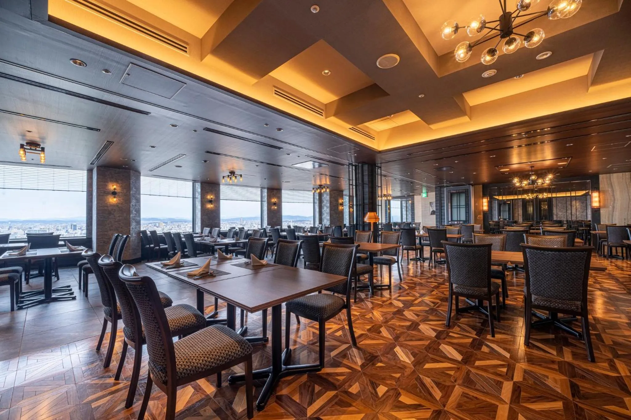 Restaurant/places to eat in ANA Crowne Plaza Hotel Grand Court Nagoya by IHG