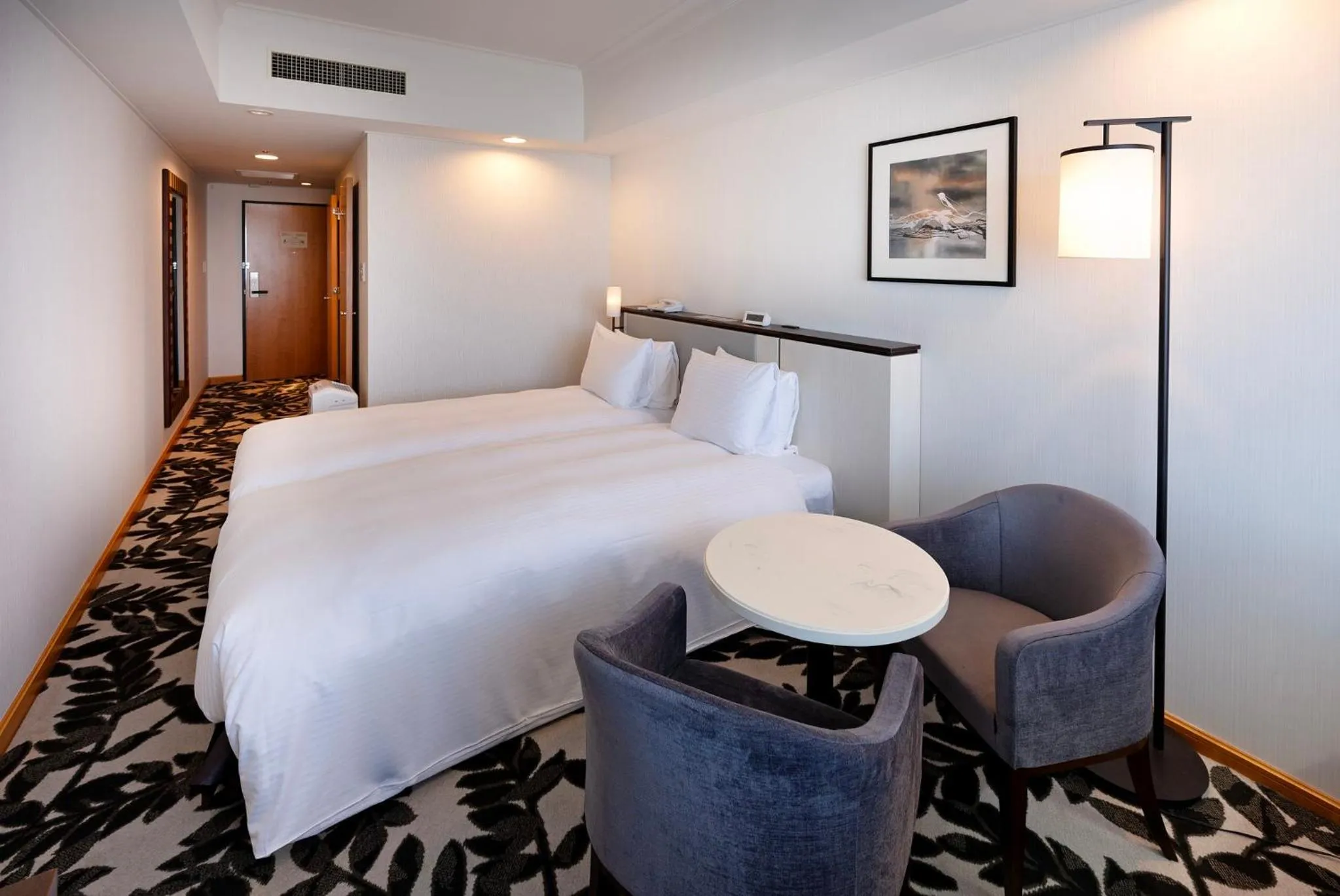 Photo of the whole room, Bed in ANA Crowne Plaza Hotel Grand Court Nagoya by IHG