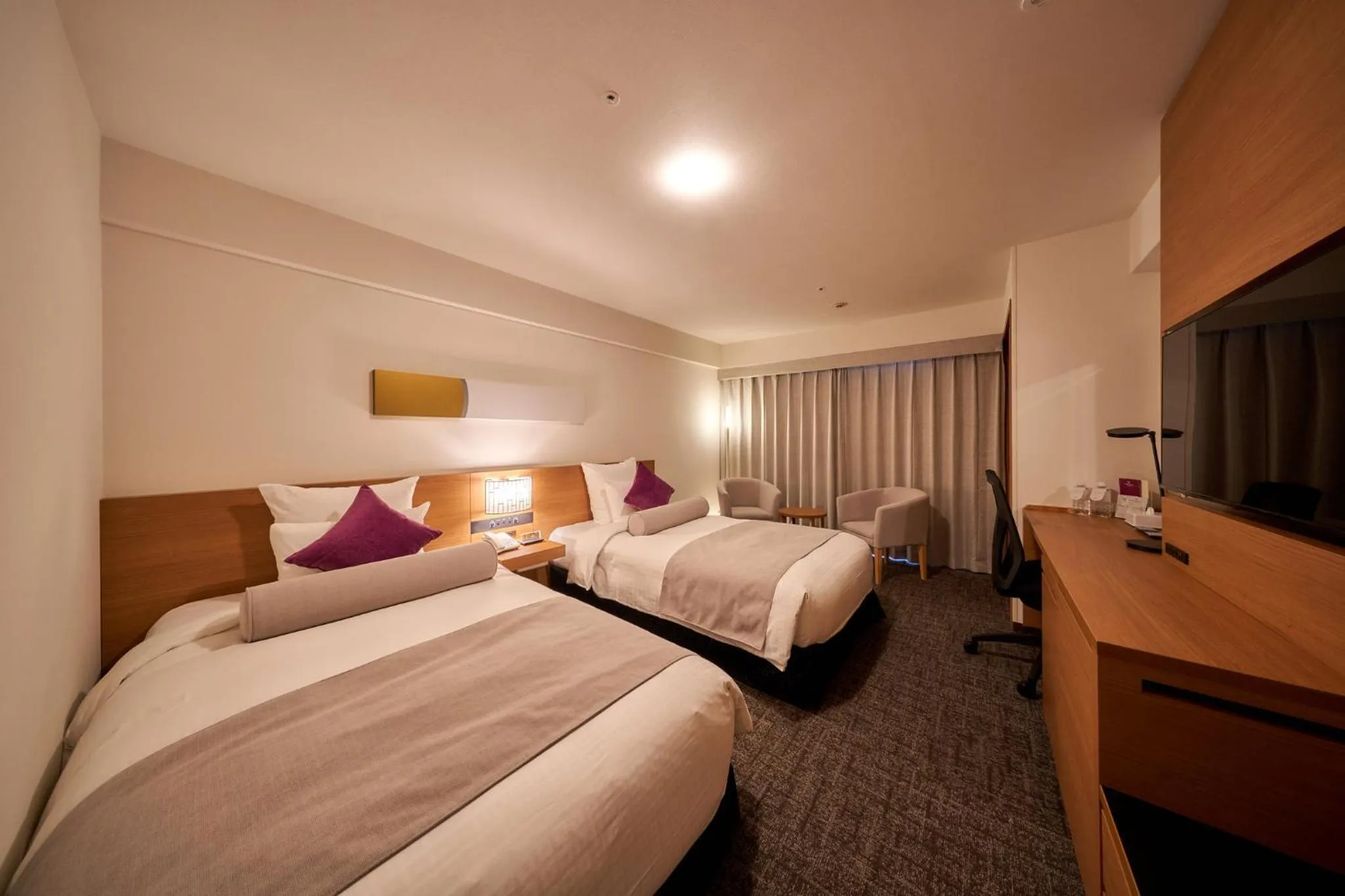 Photo of the whole room, Bed in ANA Crowne Plaza Hotel Nagasaki Gloverhill by IHG